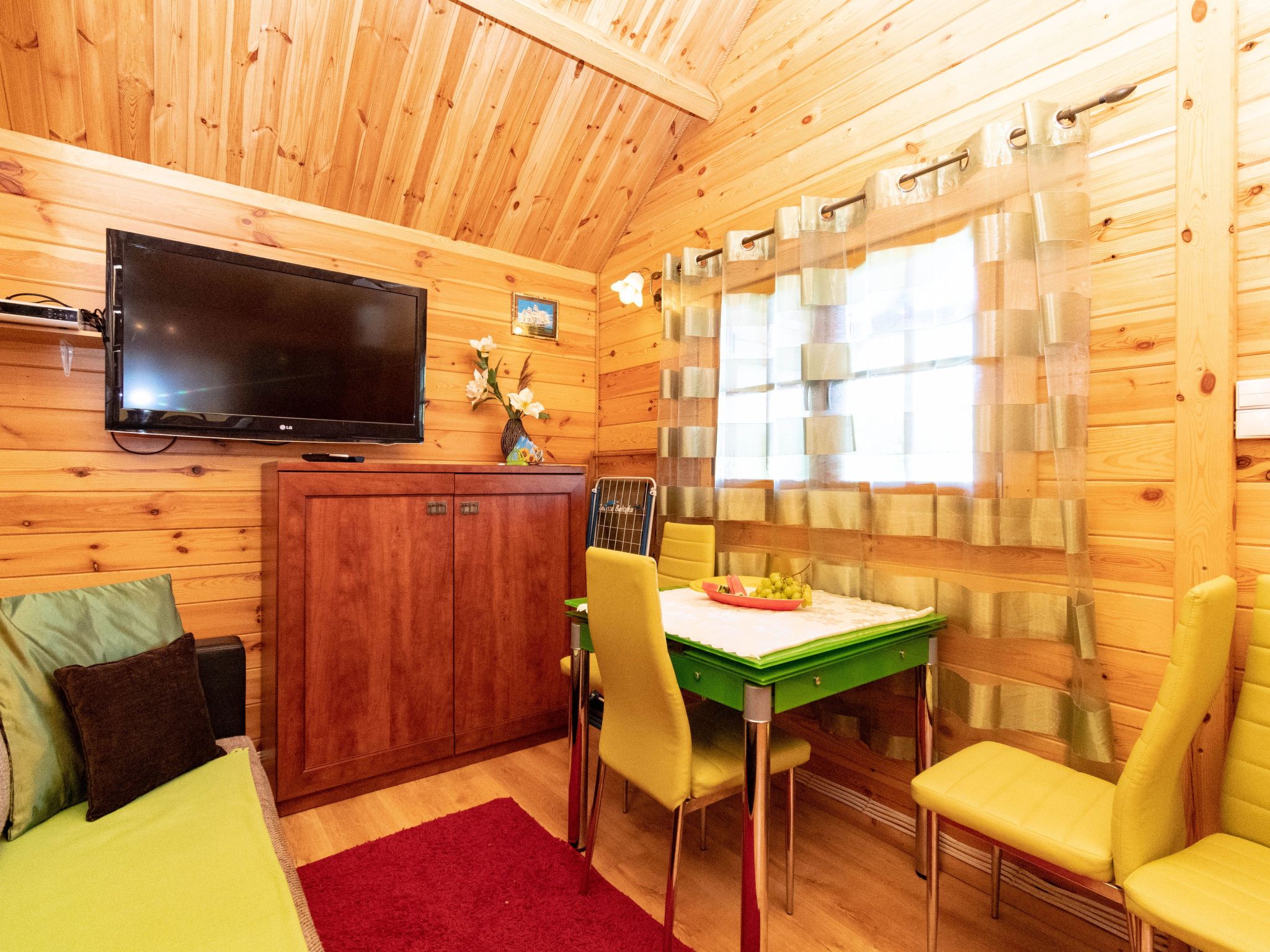 In Rusinowo mit Terrasse und Garten-Inside