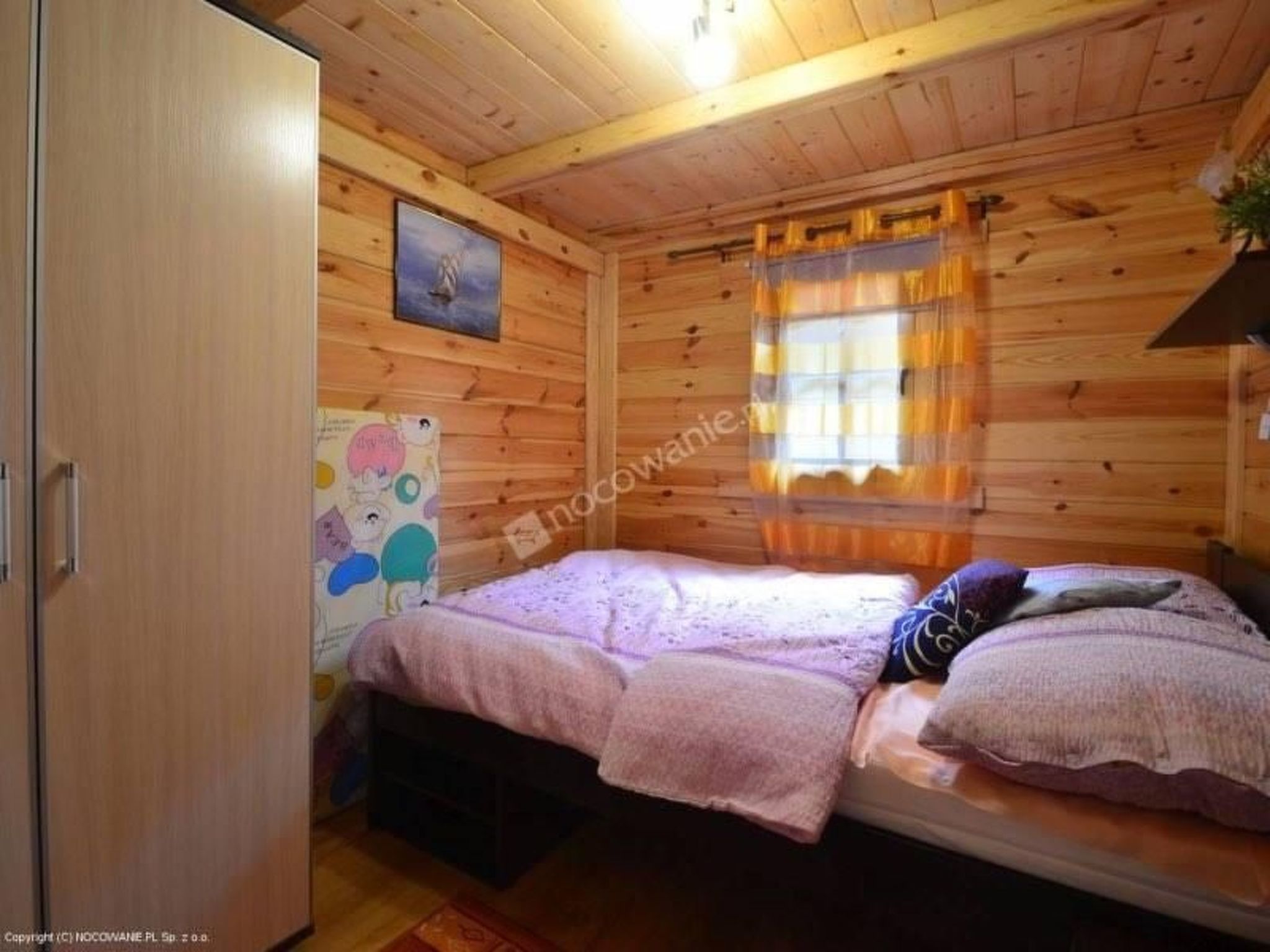 Gemütliches Holzferienhaus mit Grill und Garten-Inside