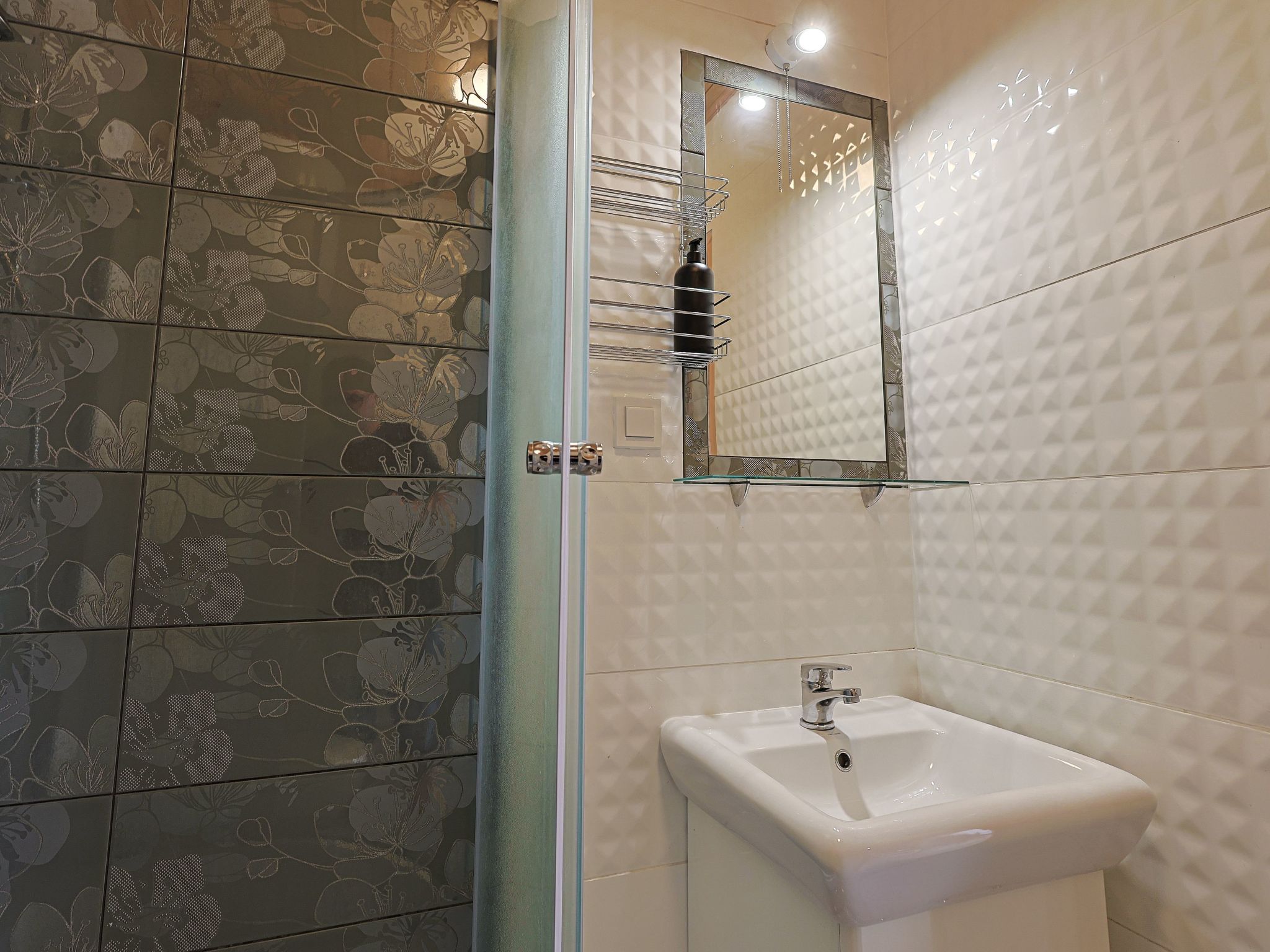 Wohnung "Aurora 2" z tarasem-Drinnen