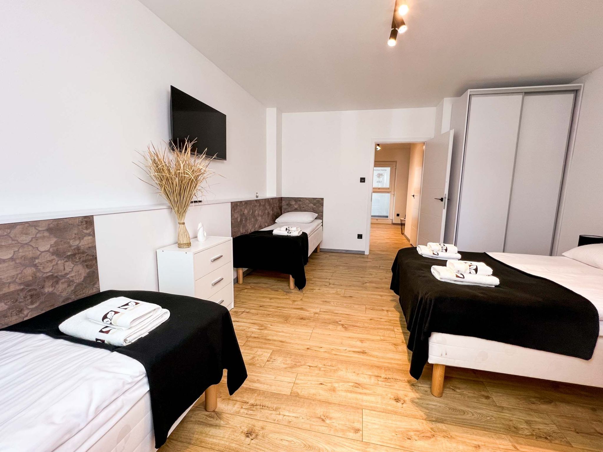 Studio-Wohnung "Apartment 16B" mit Schwimmbad-Binnen