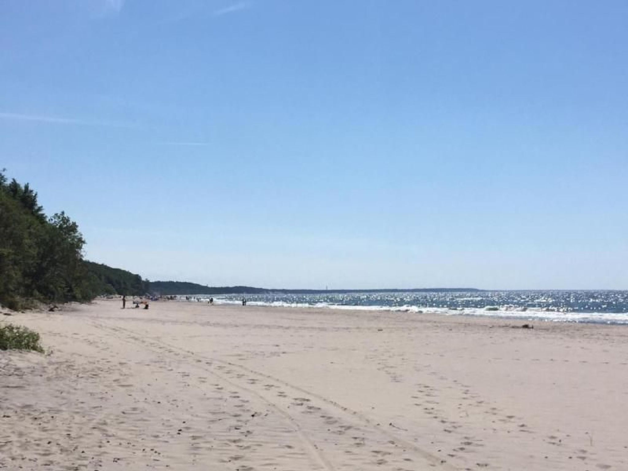 "Apartment 18B" mit Schwimmbad-Binnen