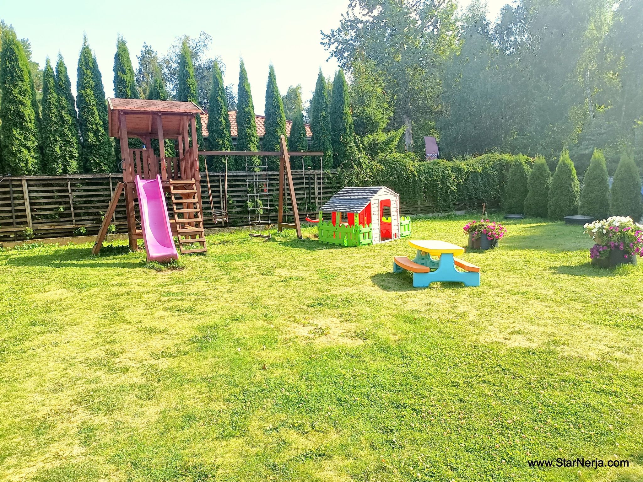 "Paradise Star2" mit eigener Terrasse-Binnen