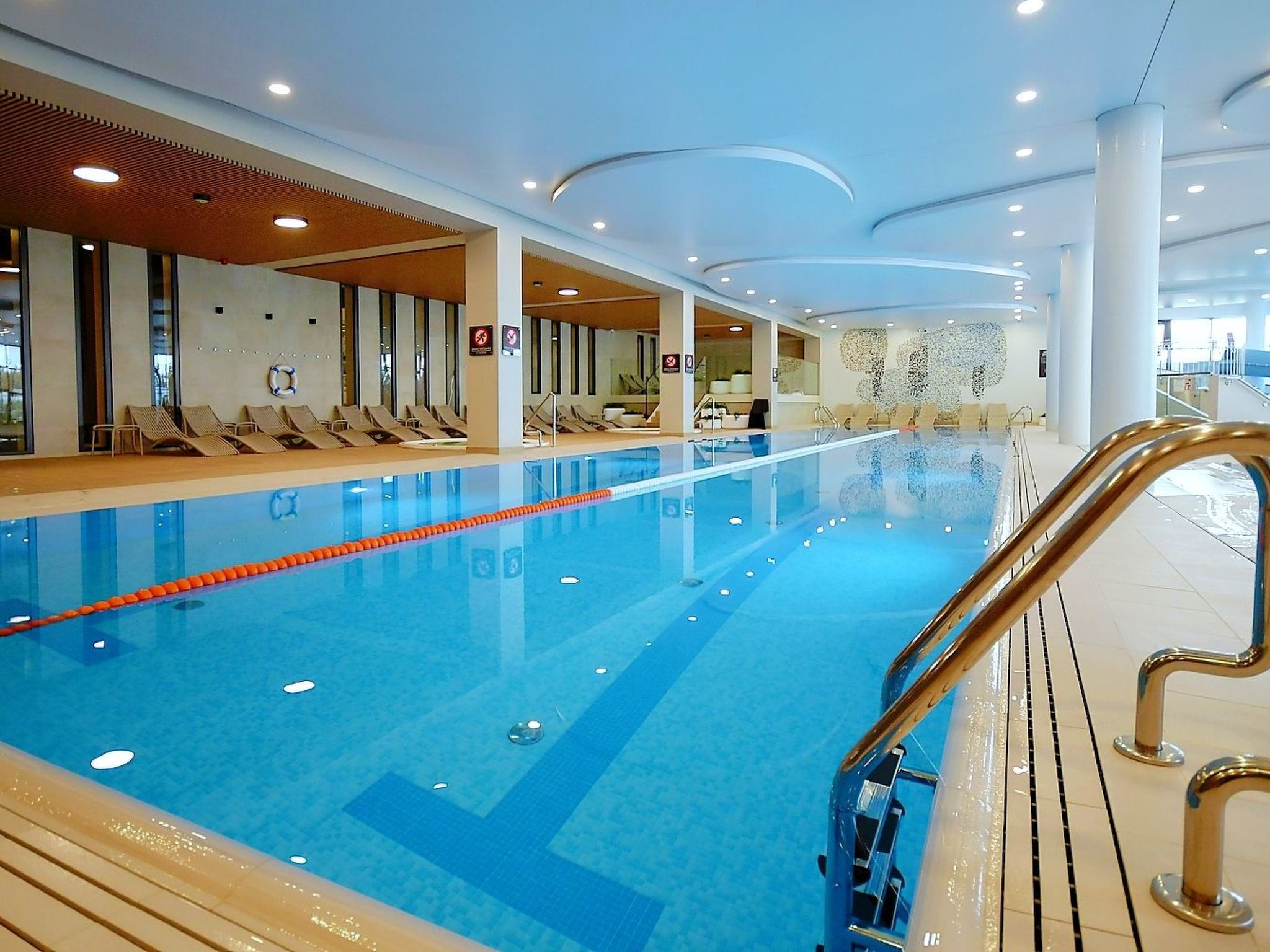 Appartement mit Pool - Binnen