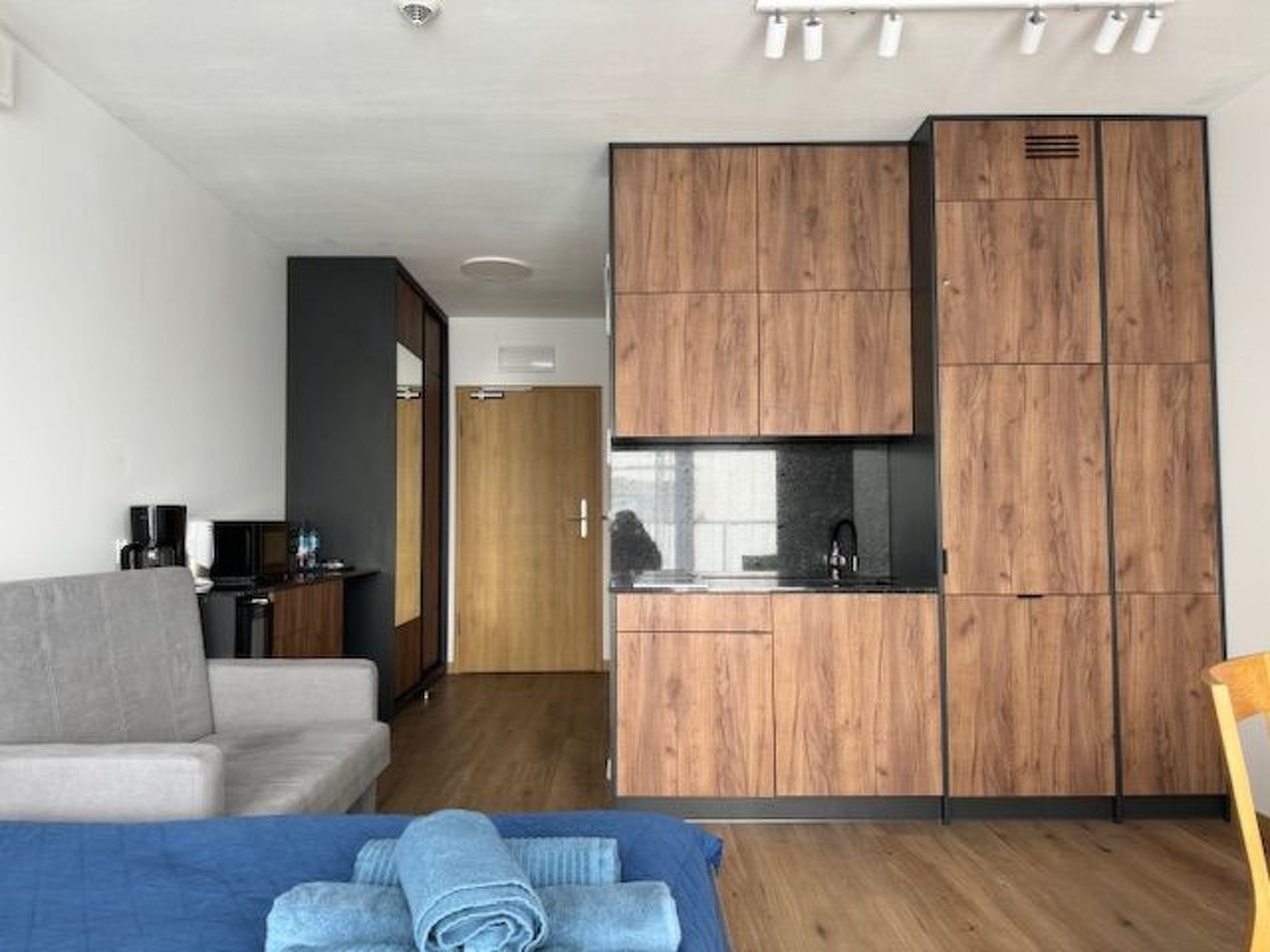 Apartment Sky-Image-tags.info