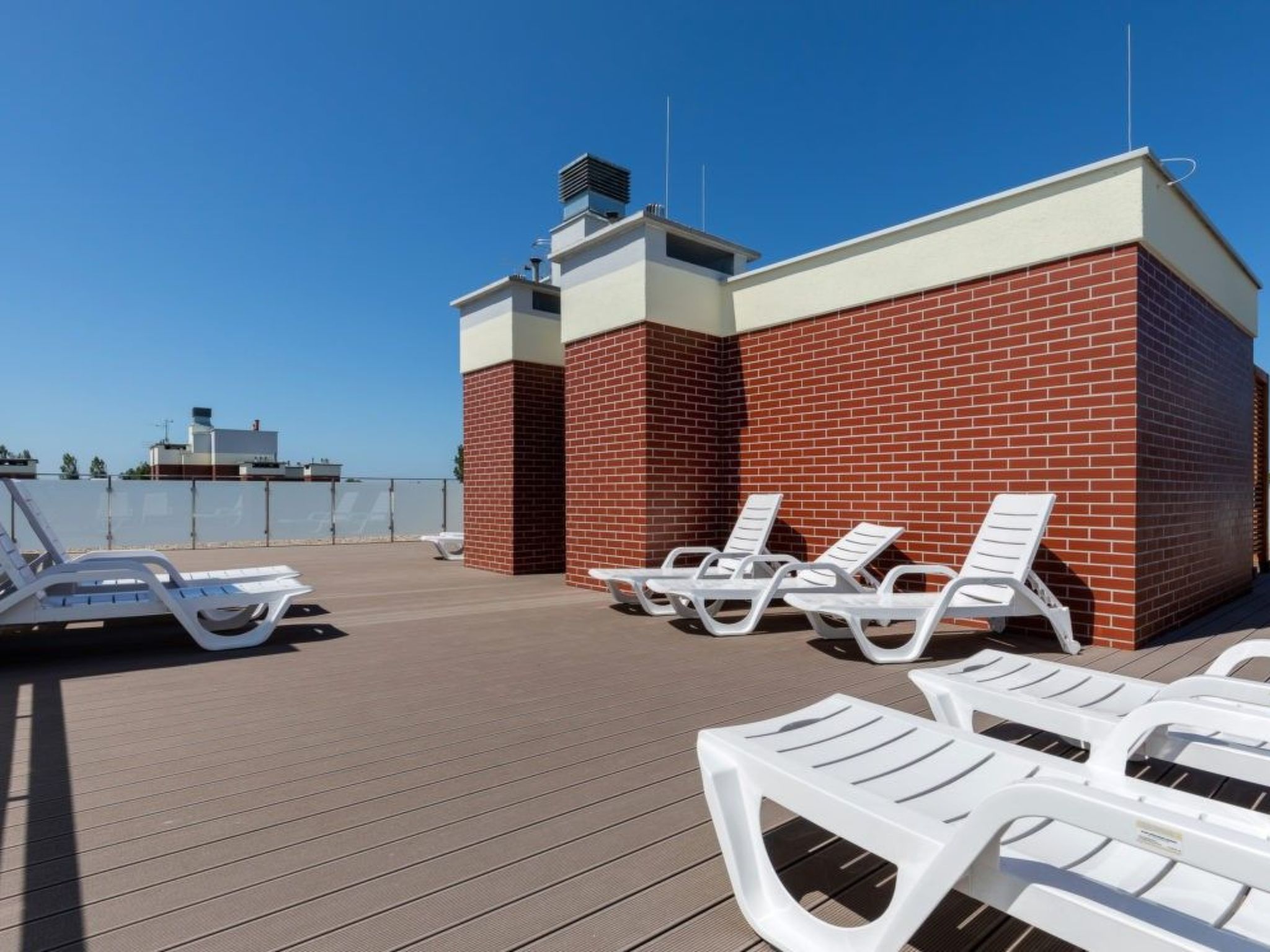 "Näher am Meer" Wohnung mit Dachterrasse-Buiten