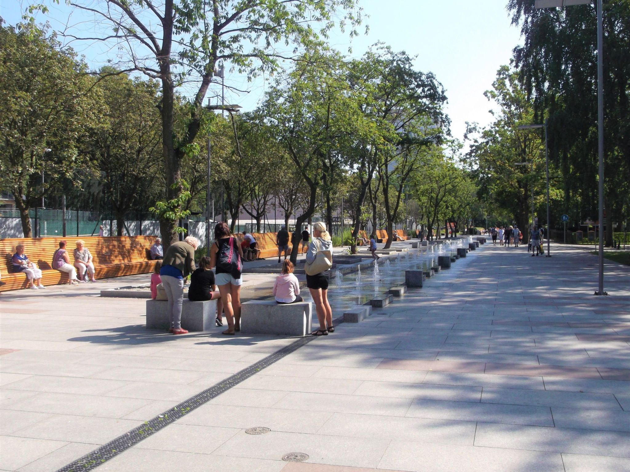"Näher am Meer" Wohnung mit Dachterrasse-Buiten