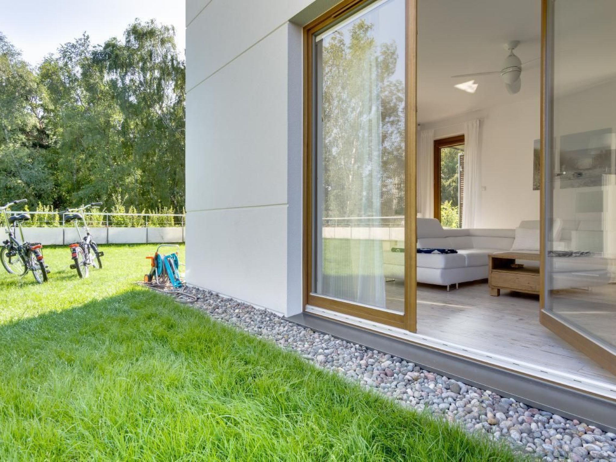 Wohnung in Brzeźno mit Großem Garten-Buiten