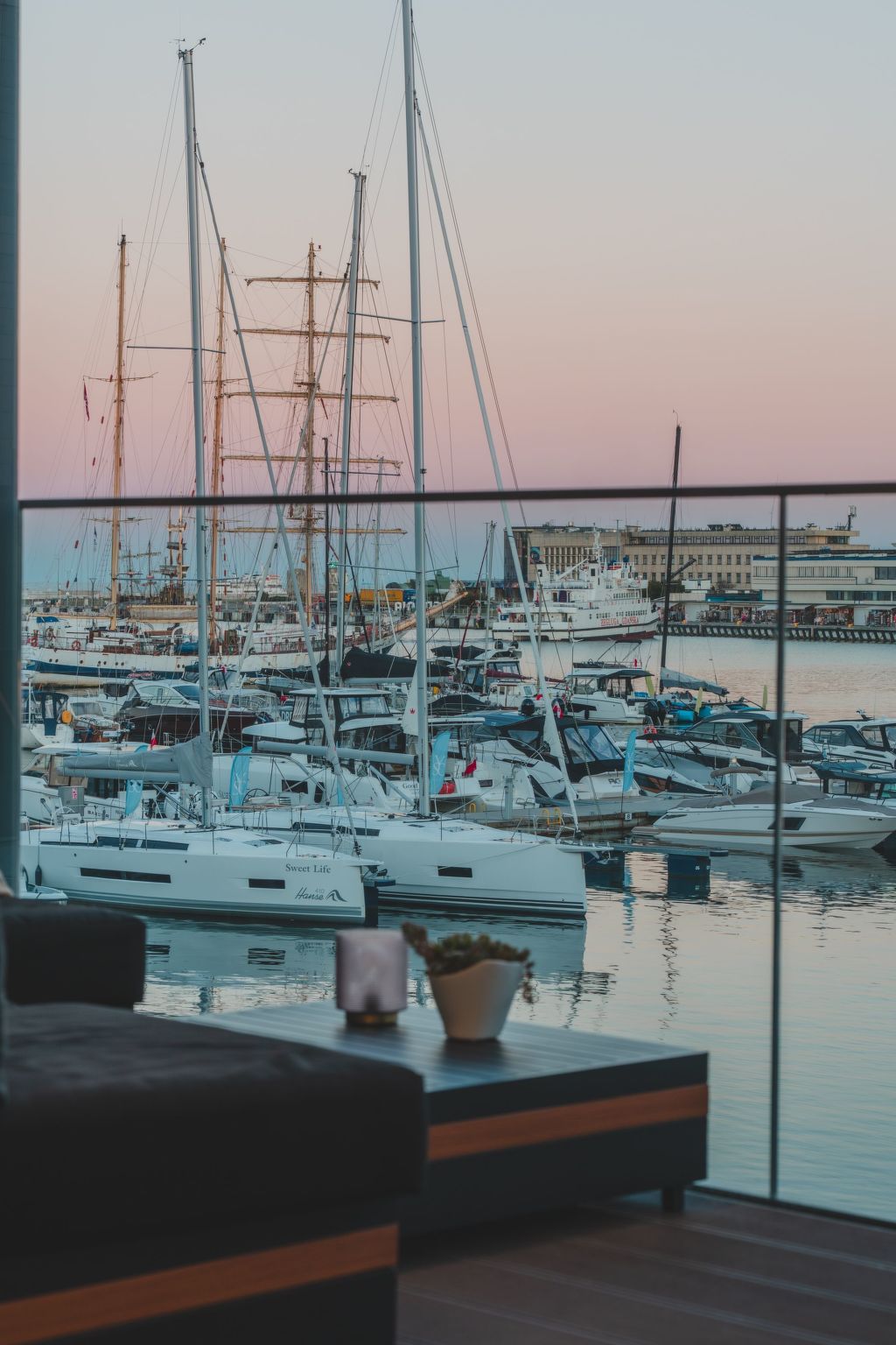 Yacht Park Apartment mit Panoramablick auf den Yachthafen in Gdynia, POLEN - Dehors