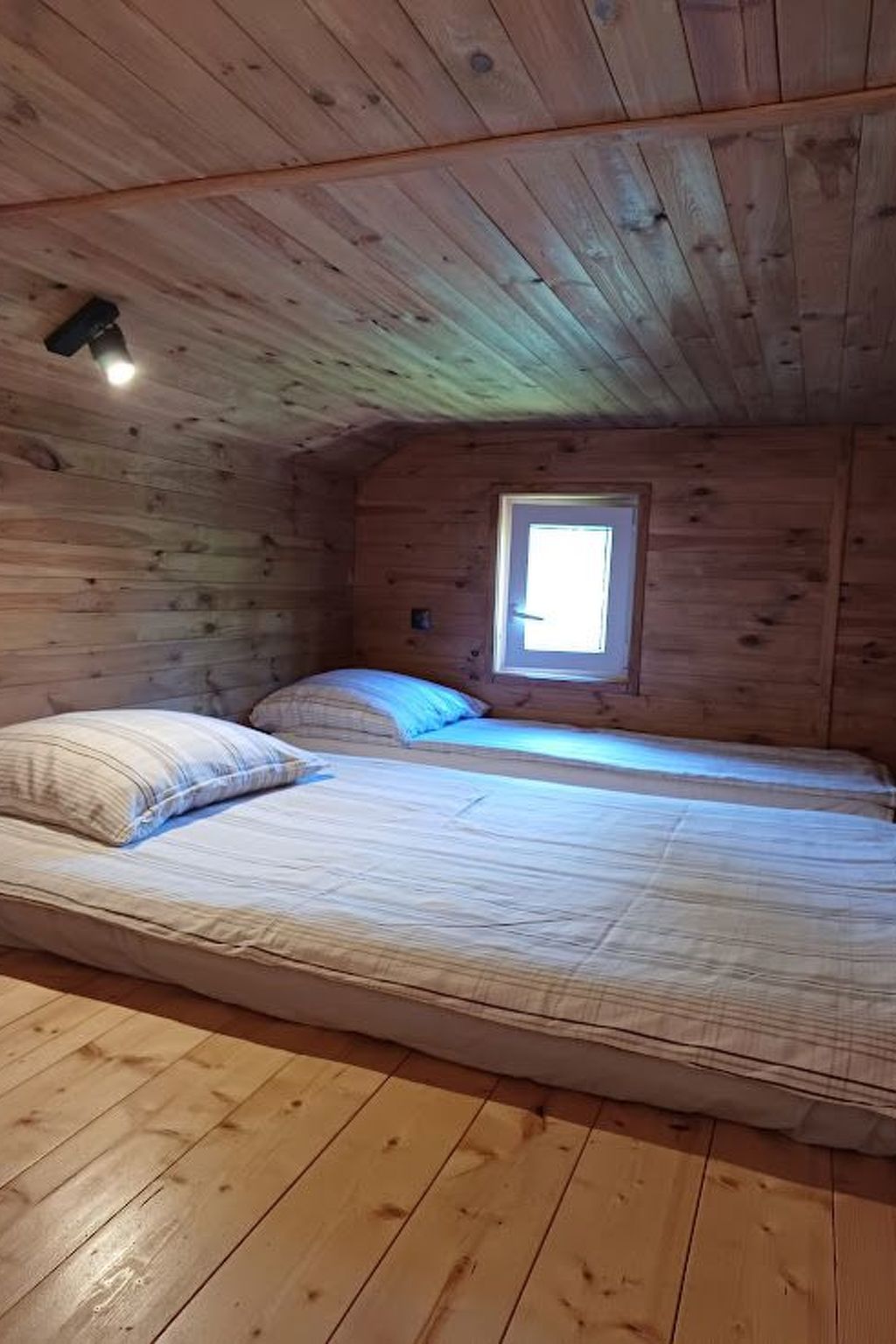 Holzhäuschen in der Kaschubei-Image-tags.info