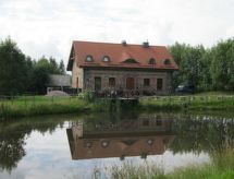 Ruim vrijstaand huis met grote tuin en terras nabij het meer in Miechucino - thumbnail 2