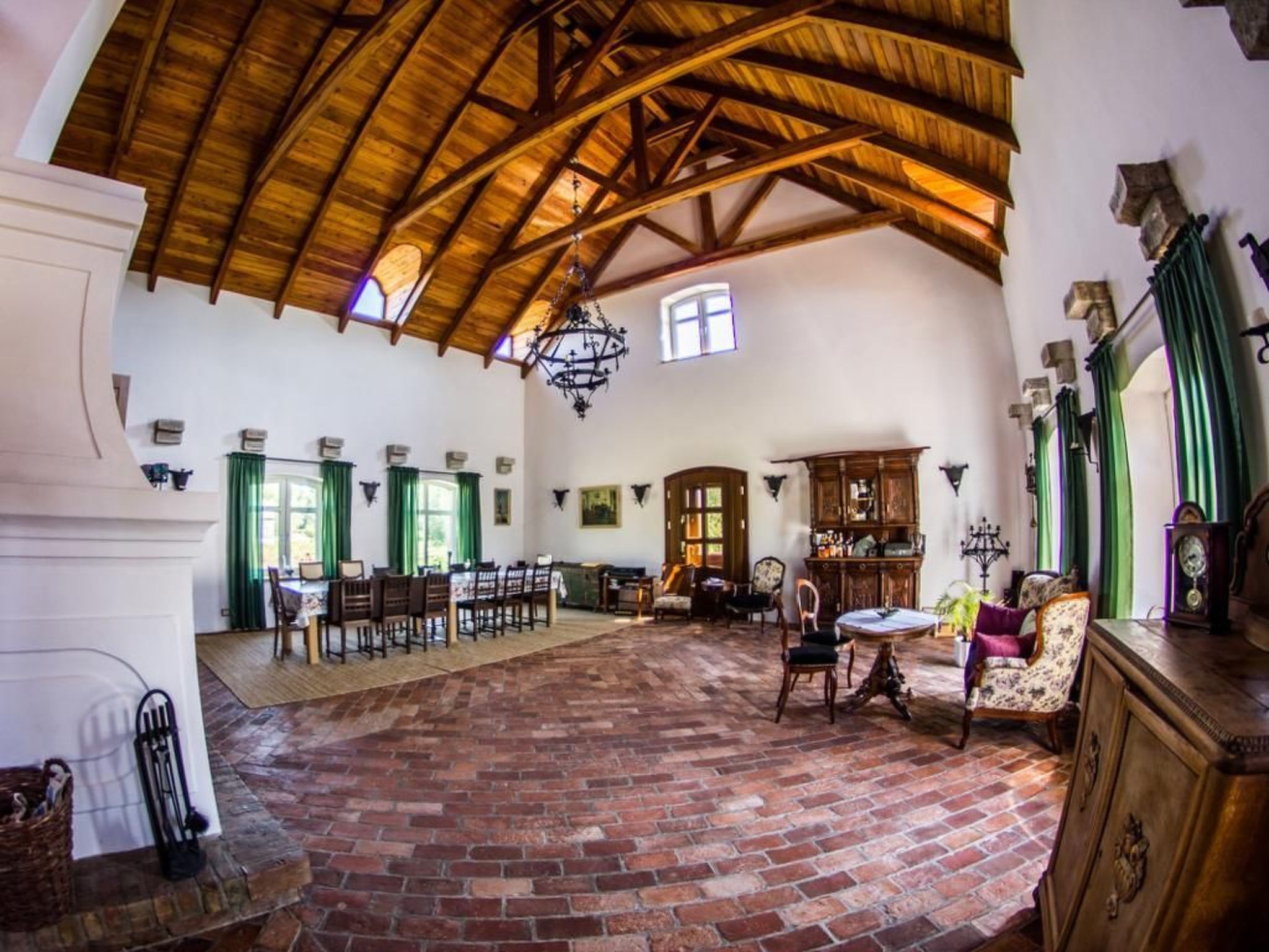 In Szopa mit Garten und Terrasse-Binnen