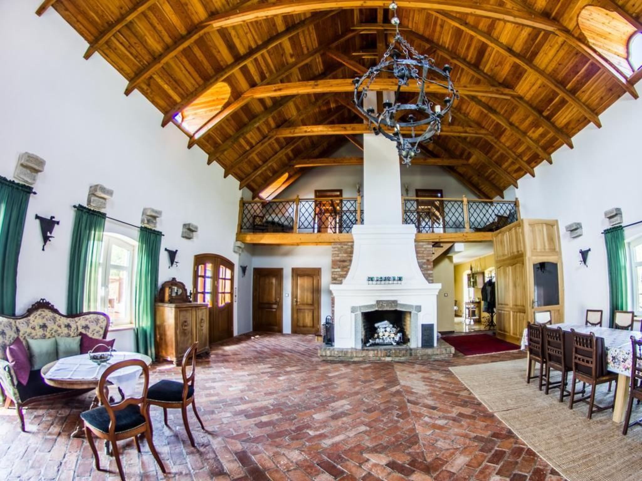 In Szopa mit Garten und Terrasse-Binnen