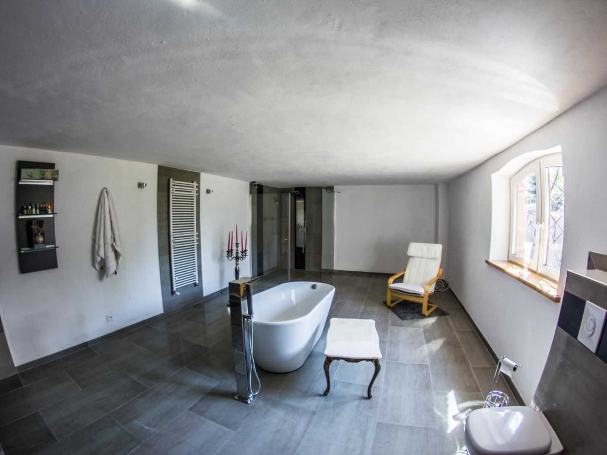 In Szopa mit Garten und Terrasse-Binnen