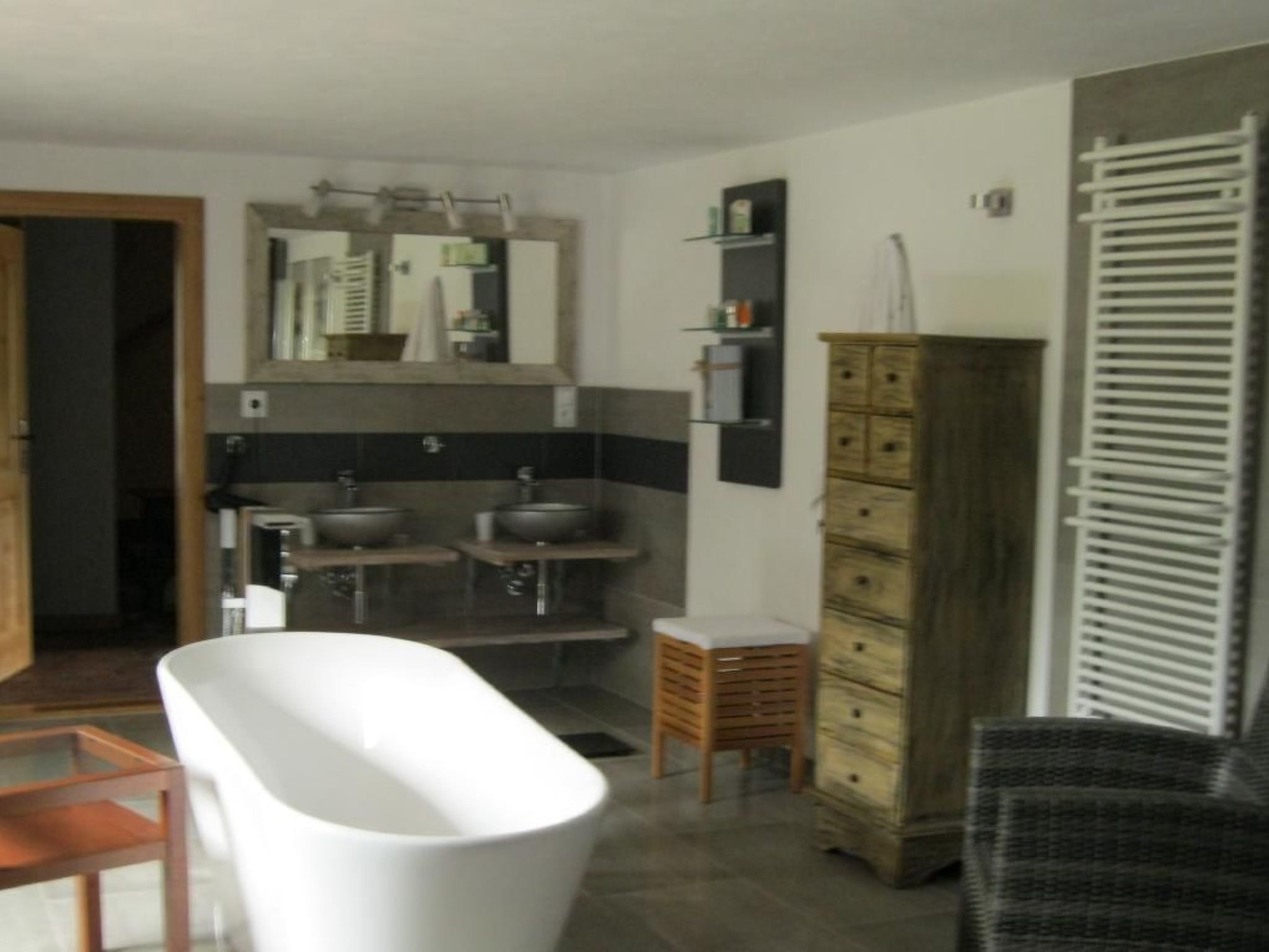 In Szopa mit Garten und Terrasse-Binnen