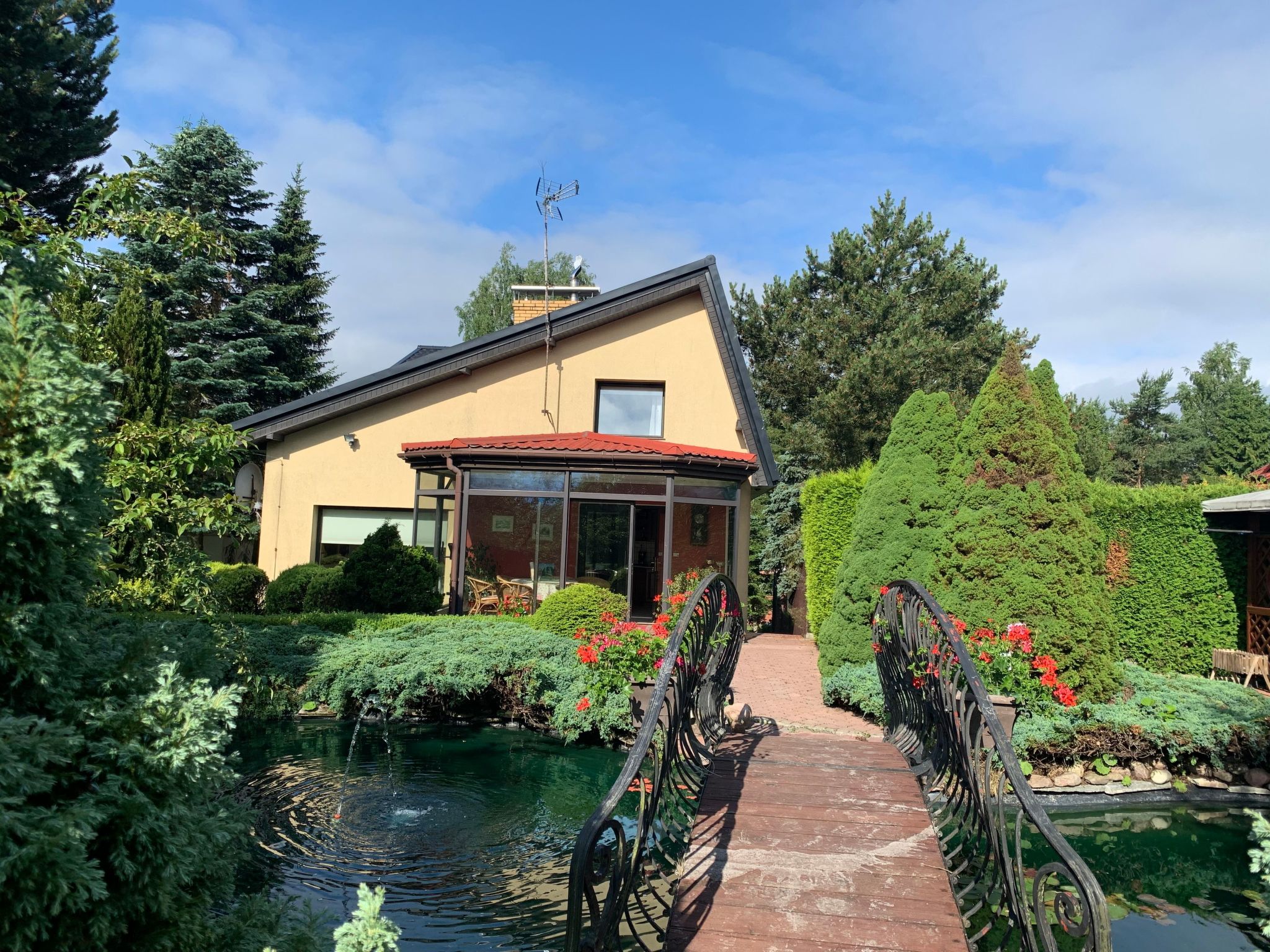 Ferienvilla mit Garten, Grill und Terrasse-Image-tags.info