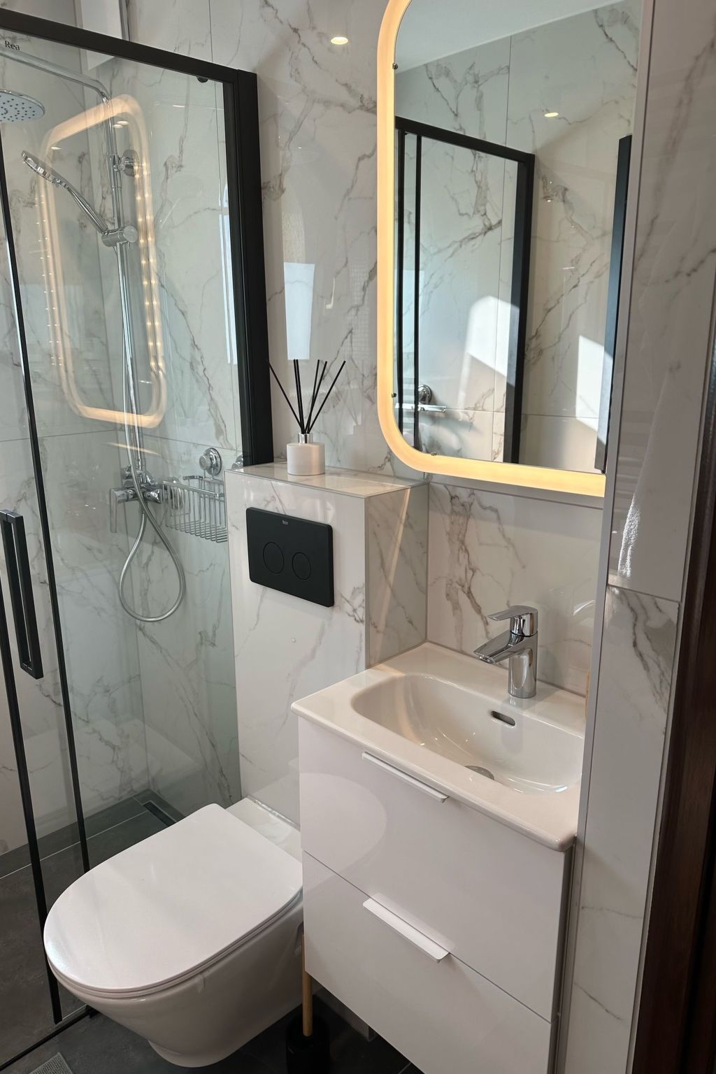 Ferienvilla mit Garten, Grill und Terrasse-Binnen