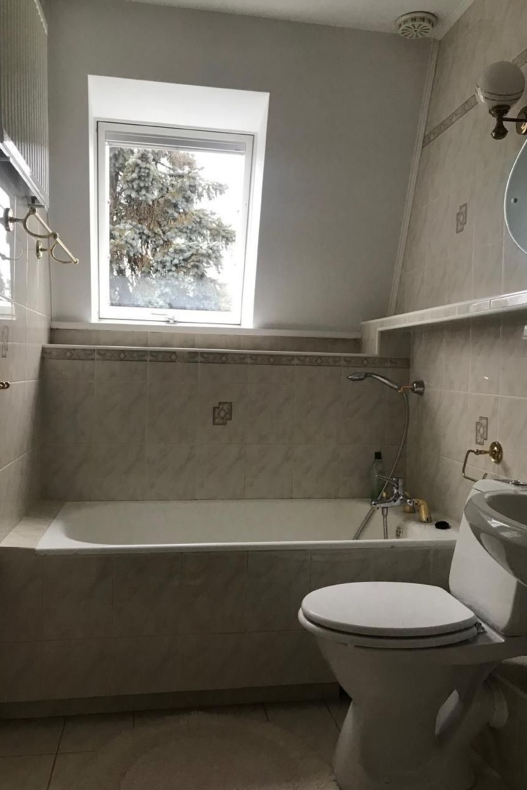 Ferienvilla mit Garten, Grill und Terrasse-Binnen