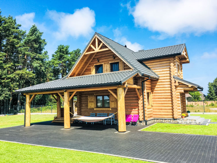 Ferienhaus mit umzäuntem Garten in Karwienskie Blota (Polen) und 1 Hund erlaubt