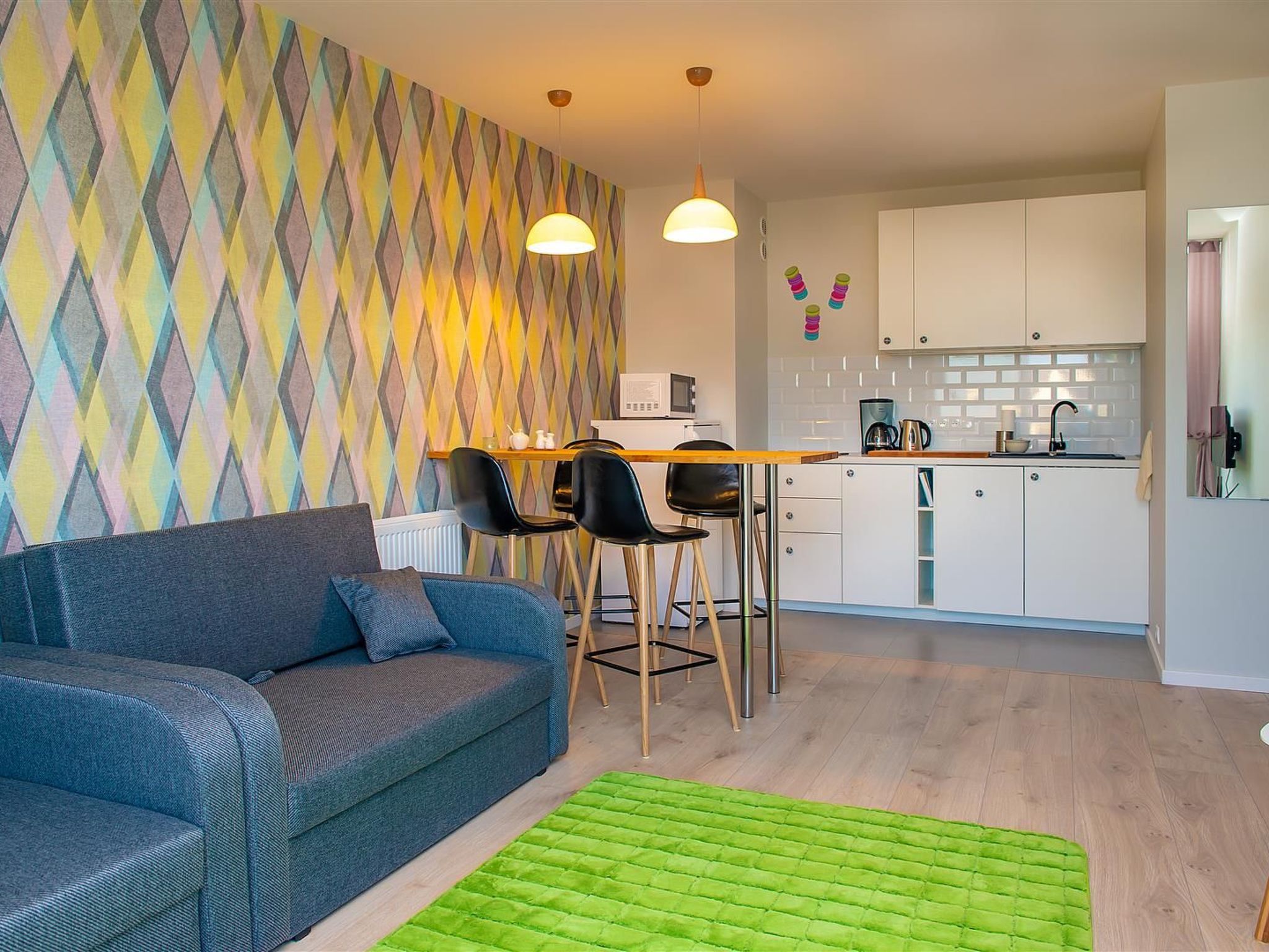 Moderne Ferienwohnung mit Balkon, nur 500 Meter von Meer und Strand entfernt