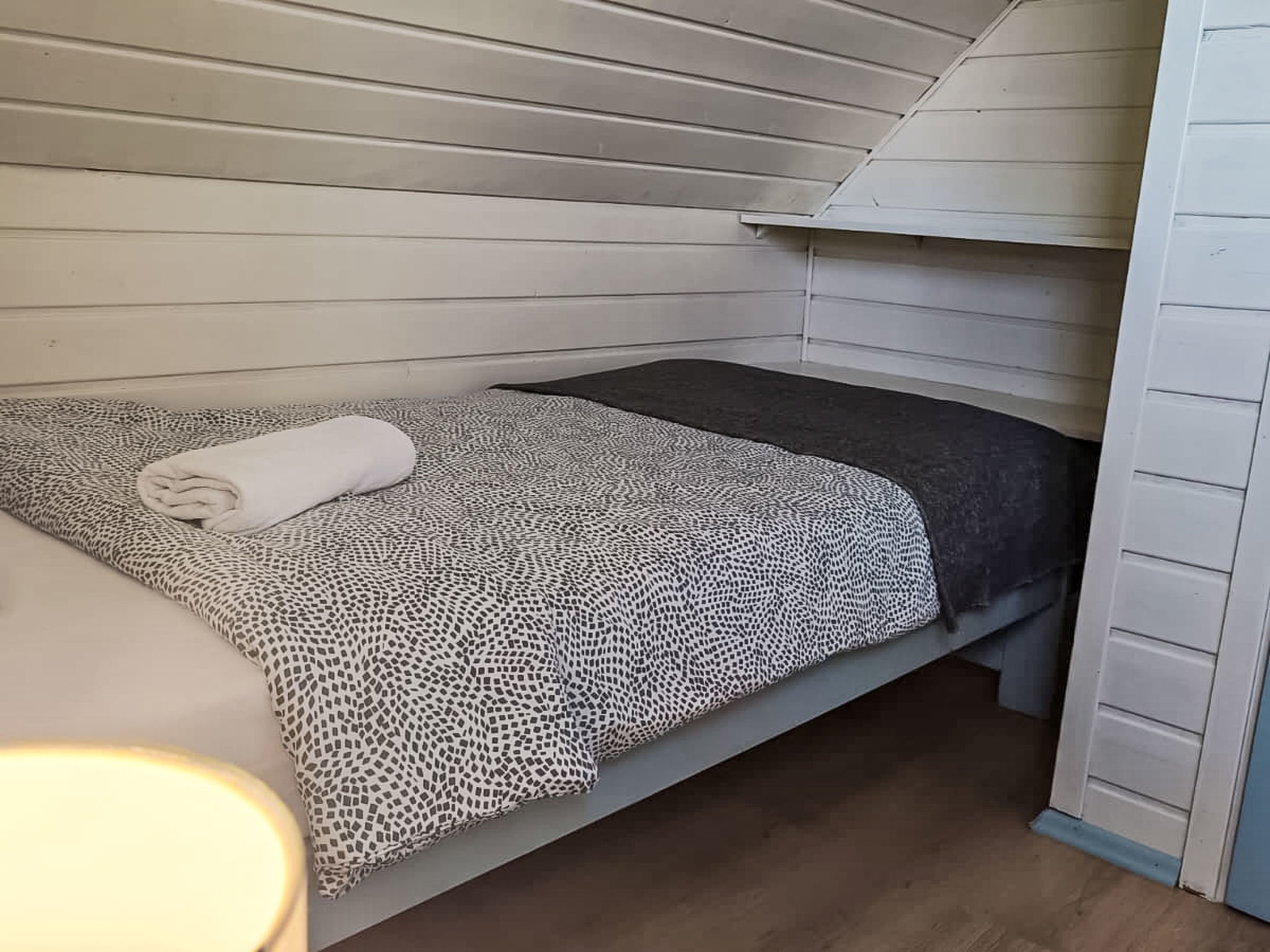 Modernes Ferienhaus in Biebrowo mit Grill, Garten und Terrasse - Binnen
