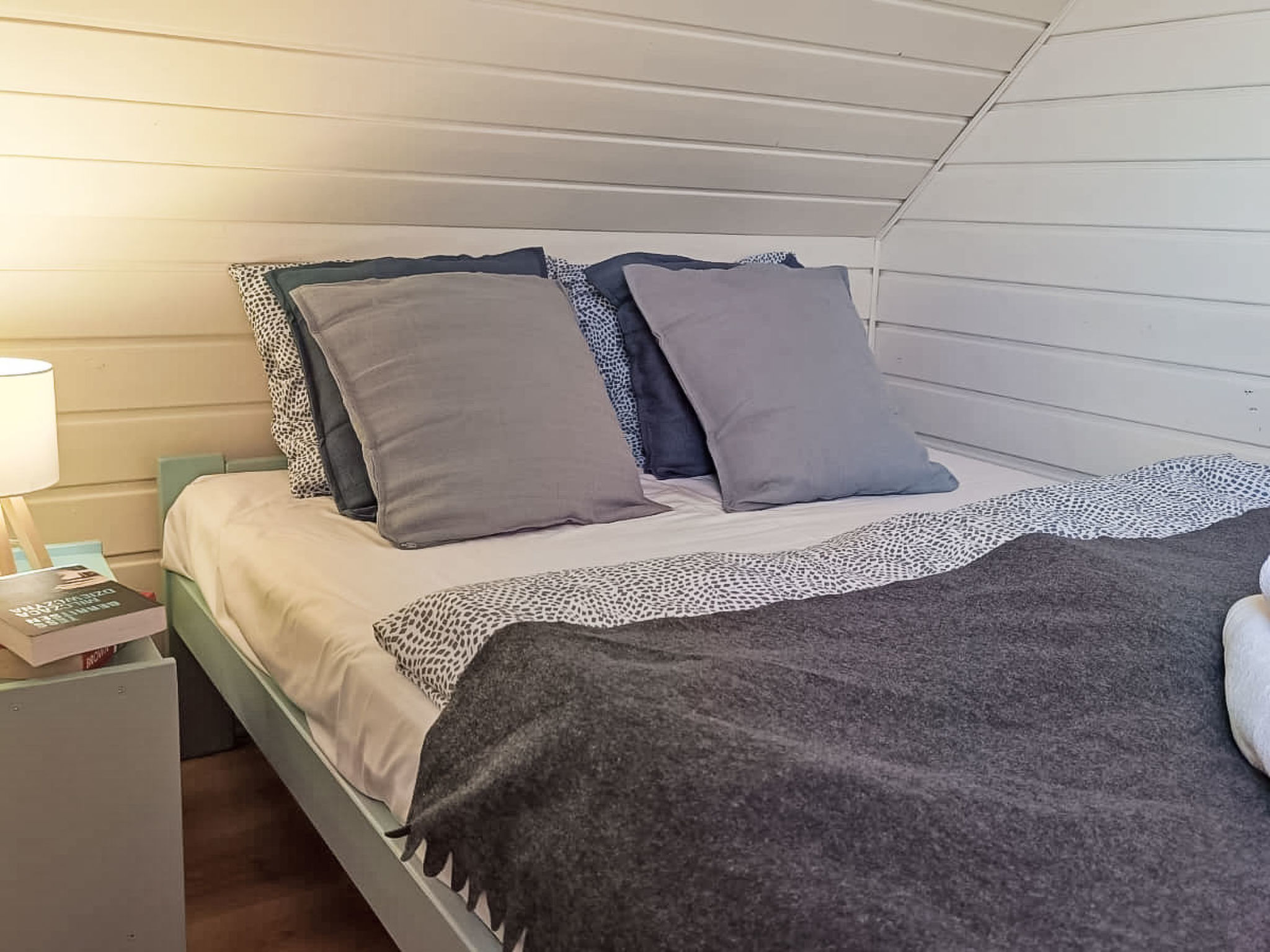 Modernes Ferienhaus in Biebrowo mit Grill, Garten und Terrasse - Binnen