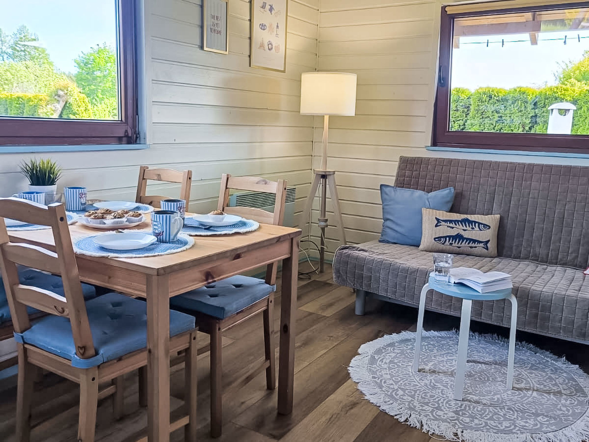 Modernes Ferienhaus in Biebrowo mit Grill, Garten und Terrasse - Binnen