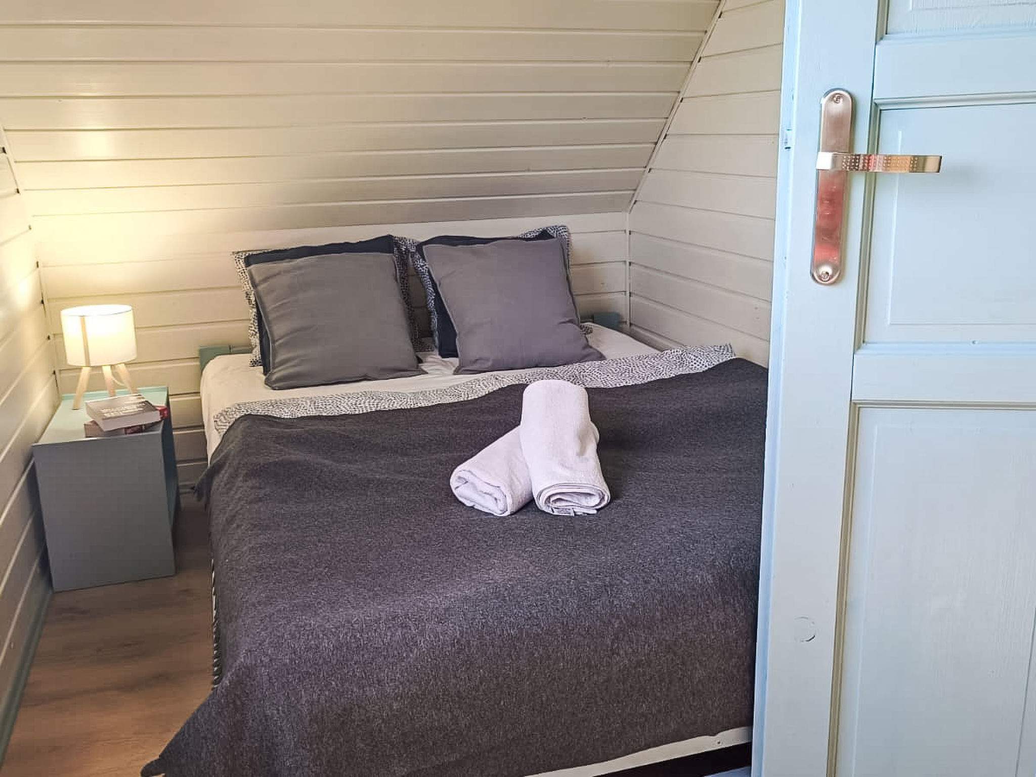 Modernes Ferienhaus in Biebrowo mit Grill, Garten und Terrasse - Binnen