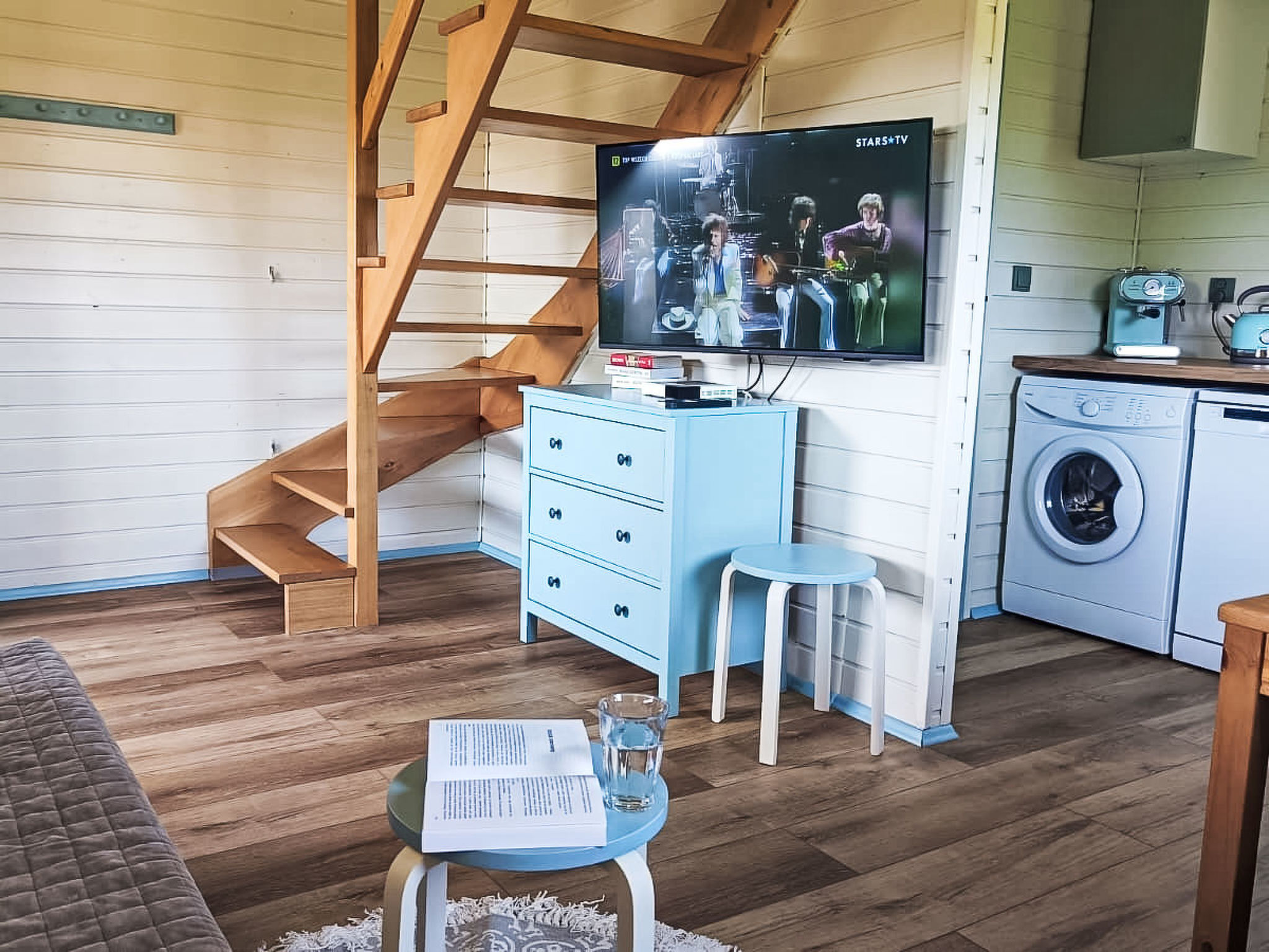 Modernes Ferienhaus in Biebrowo mit Grill, Garten und Terrasse - Binnen