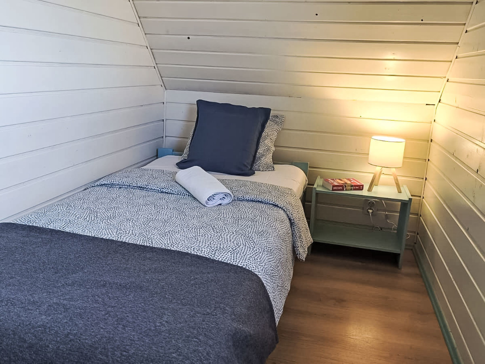 Modernes Ferienhaus in Biebrowo mit Grill, Garten und Terrasse - Binnen