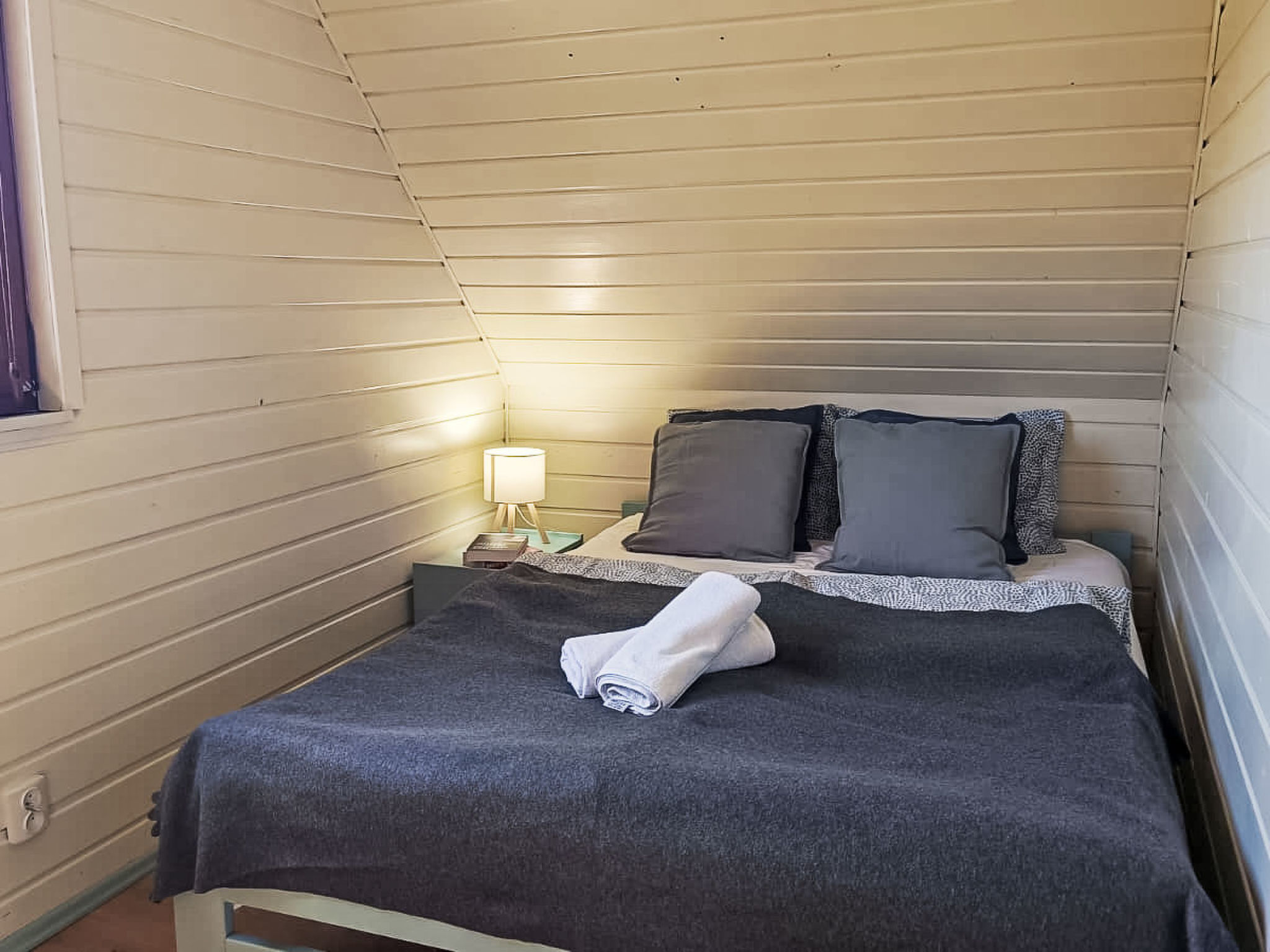 Modernes Ferienhaus in Biebrowo mit Grill, Garten und Terrasse - Binnen