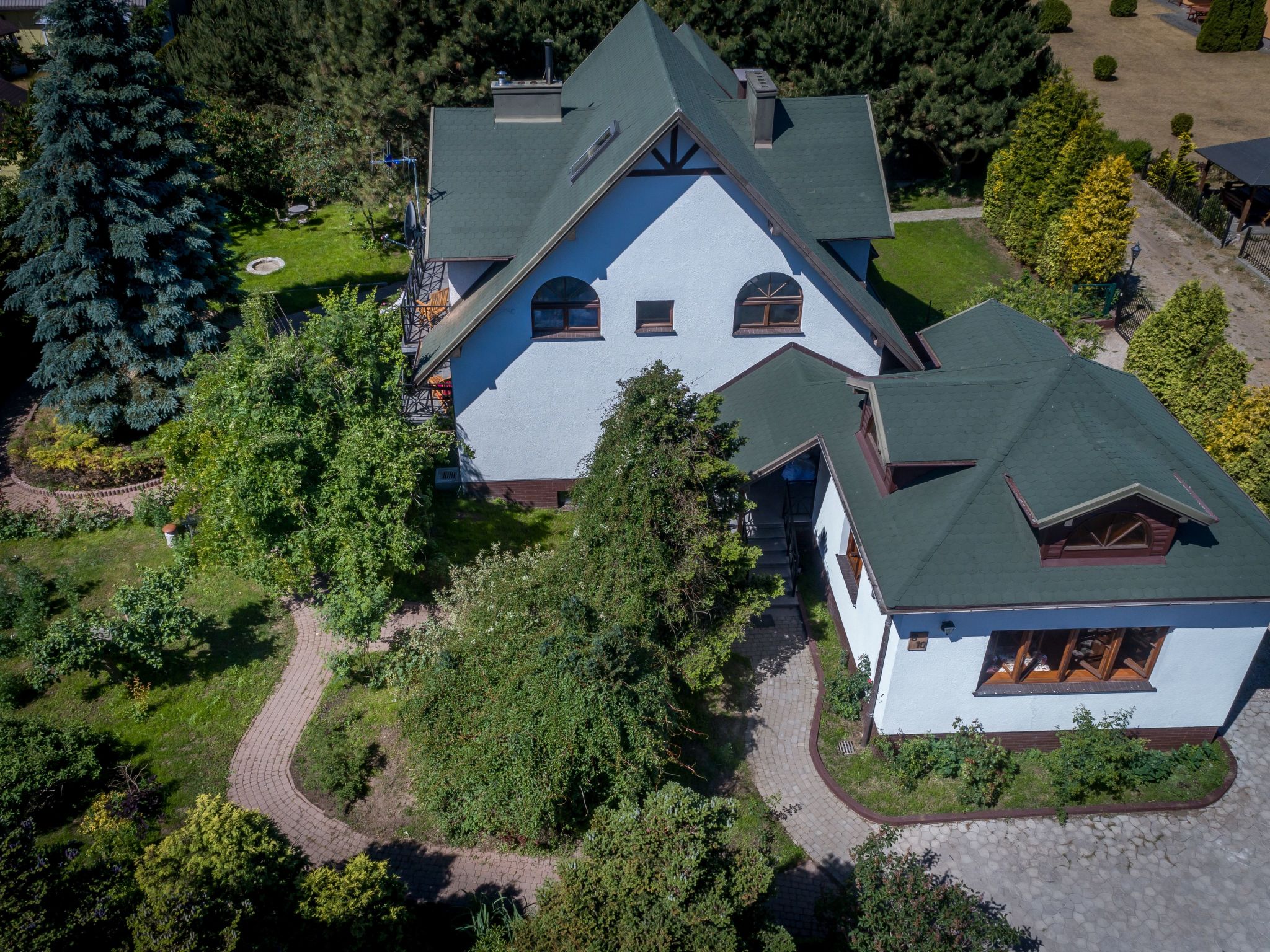 Kiefernwohnung mit Terrasse mit Blick auf den Garten-Buiten
