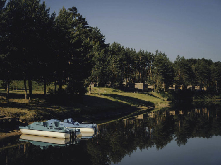 Loma-asunto Stara Wieś Resort & Odnowa