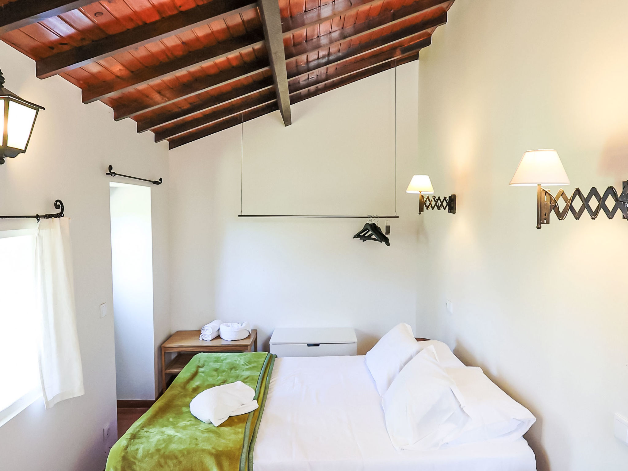 Kleines Ferienhaus mit Terrasse und Parkplatz - Drinnen