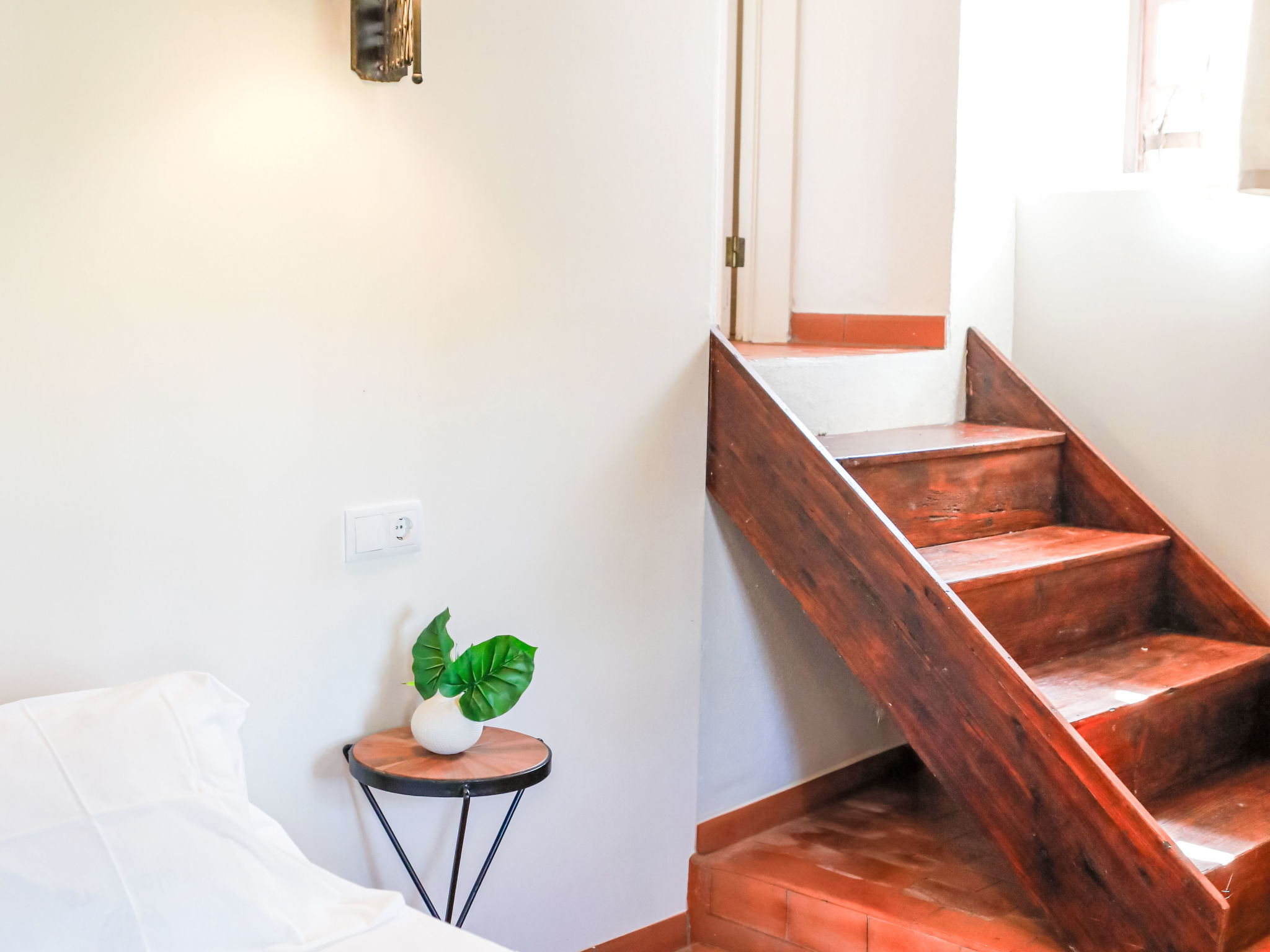 Kleines Ferienhaus mit Terrasse und Parkplatz - Drinnen