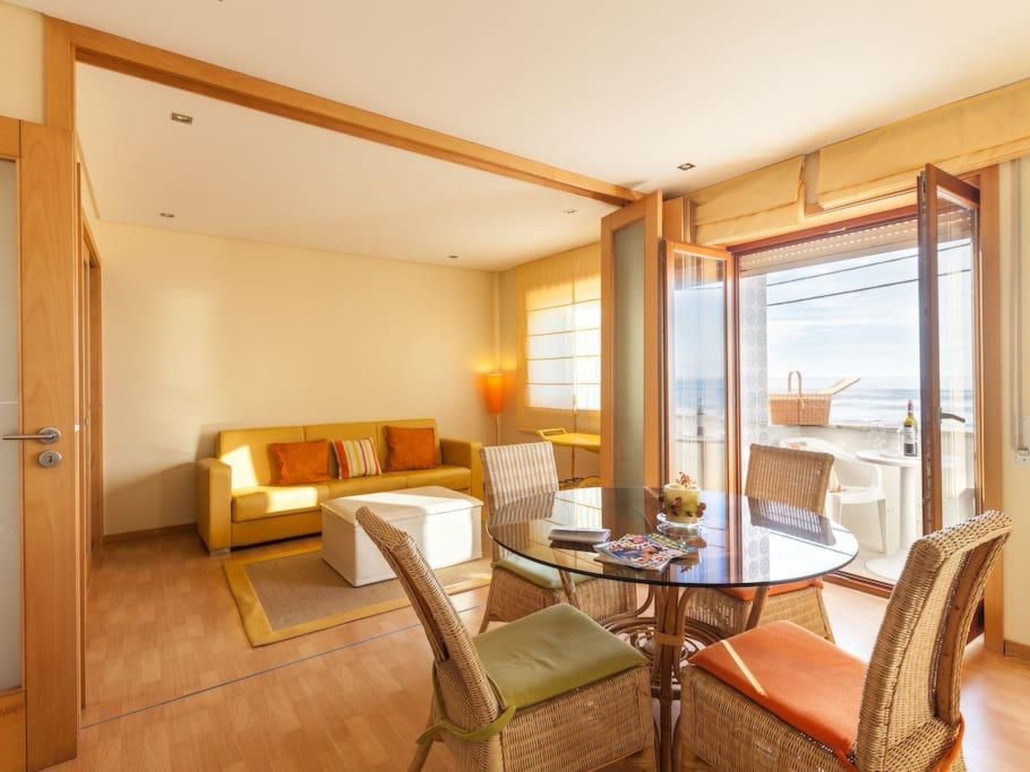 Wohnung "Juste Au" über dem Meer-Dedans