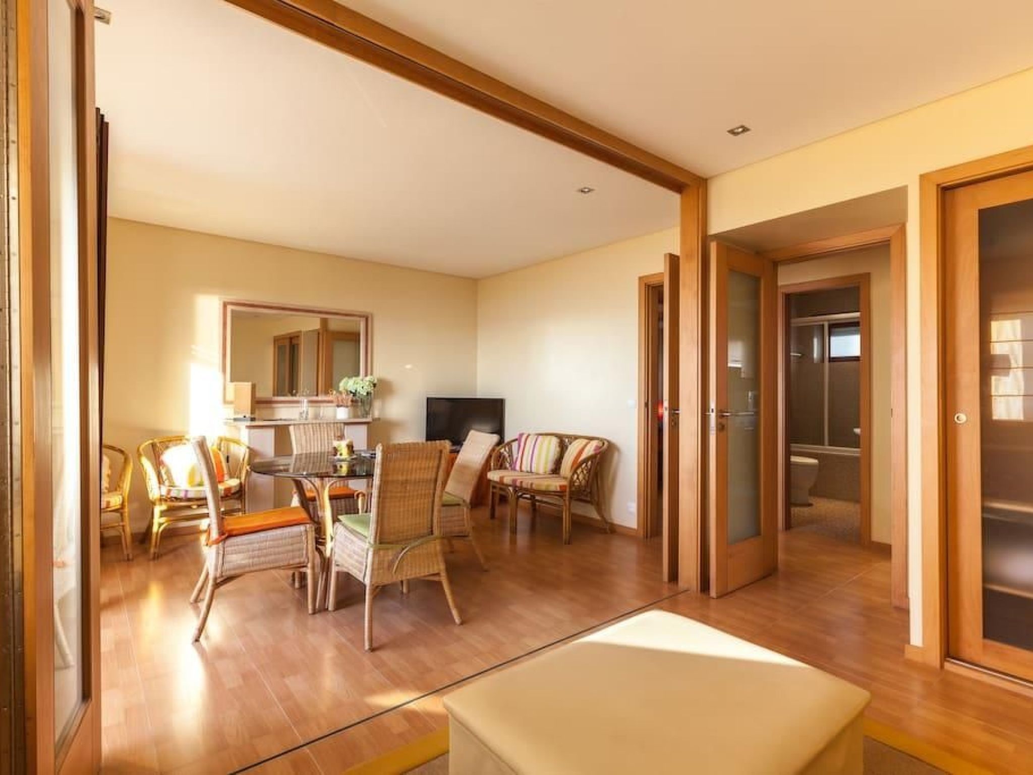 Wohnung "Juste Au" über dem Meer-Dedans