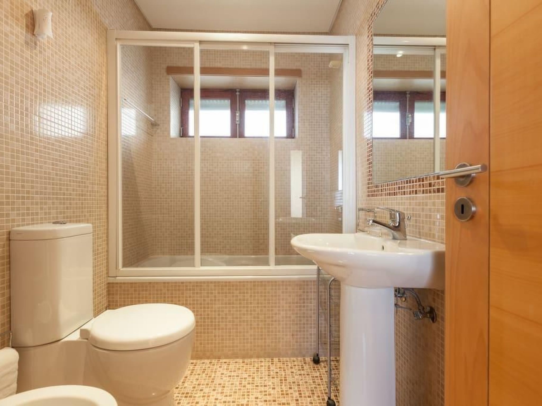 Wohnung "Juste Au" über dem Meer-Dedans