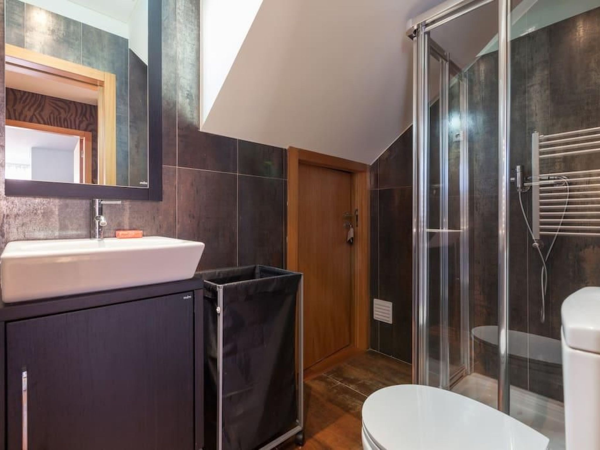 Den Wellen des Meeres lauschen 1-Dedans