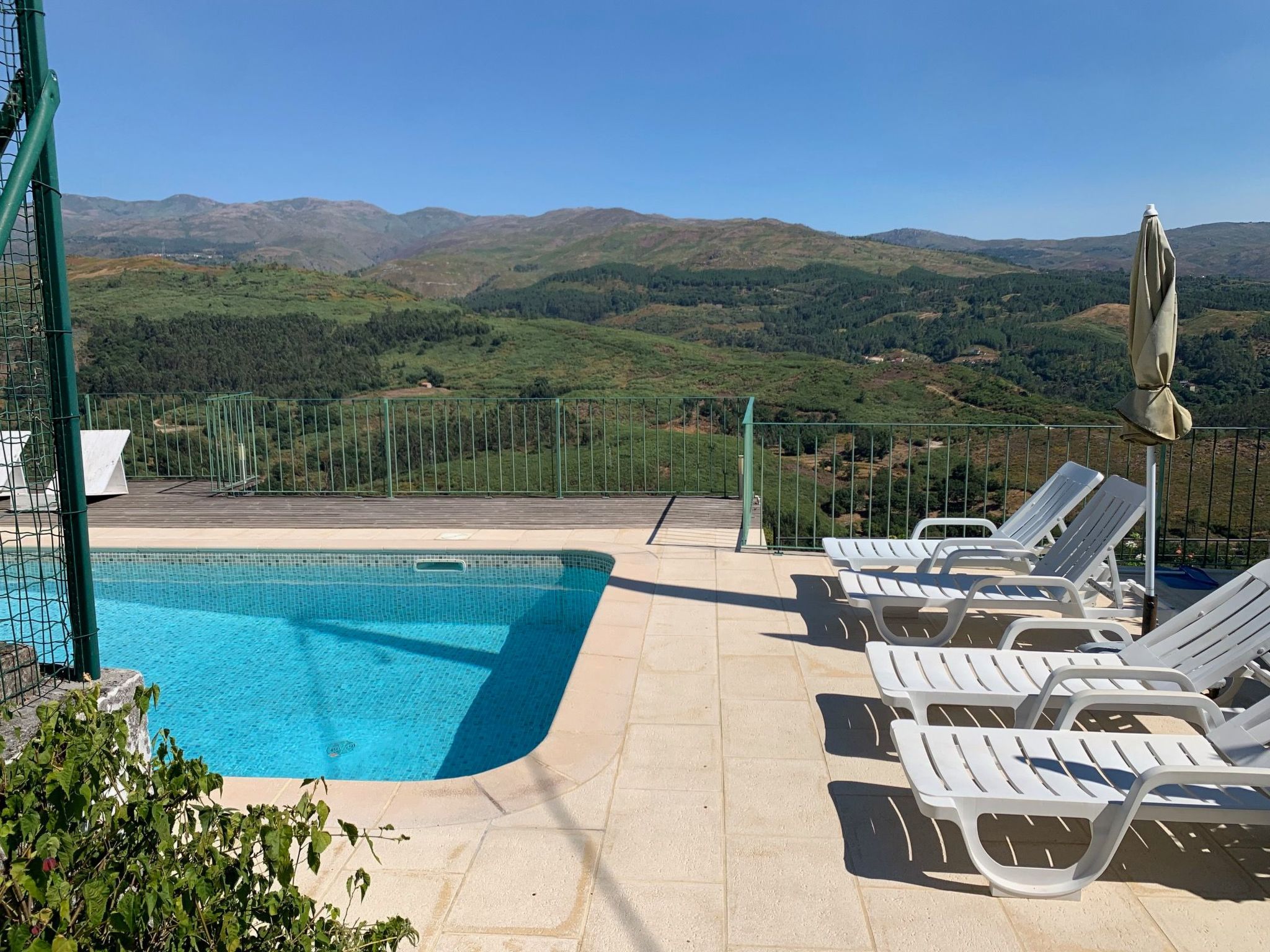 Chalet "Casas das Olas 4" — Pool Outdoor (3 of 31)