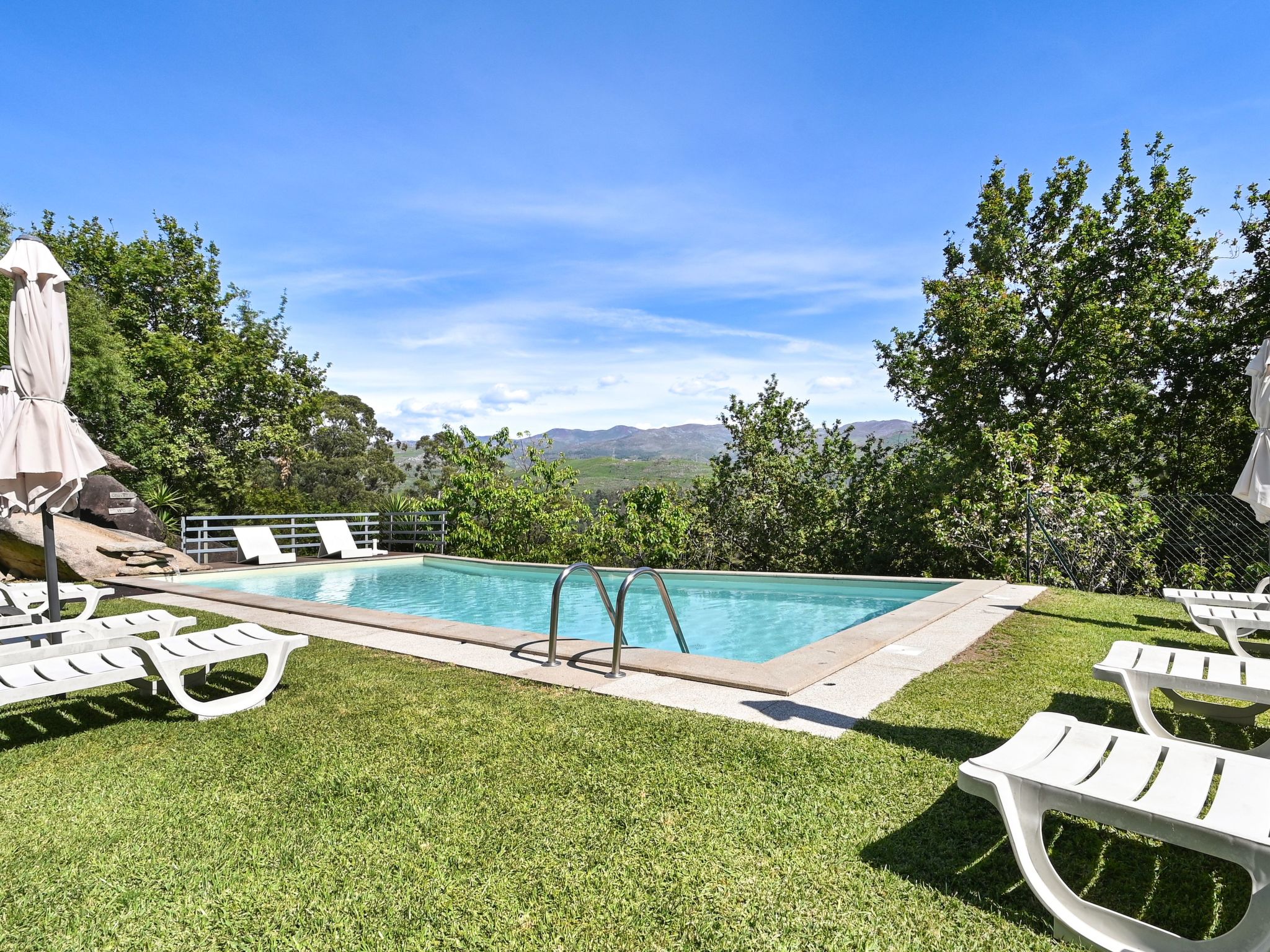 Casas das Olas 5 - Großartige Aussicht, 2 Pools, idealer Ort zum Entspannen und-Binnen