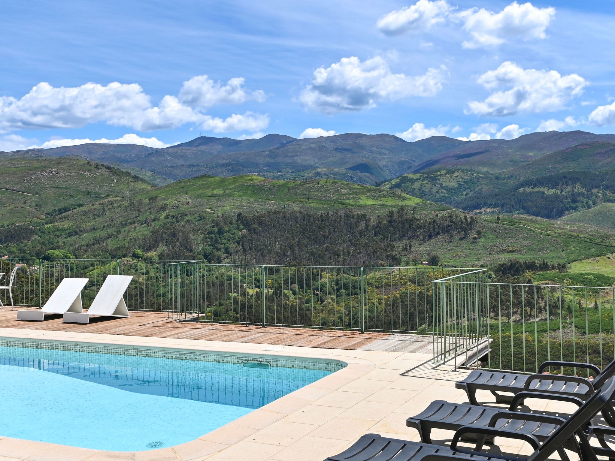 Casas das Olas 2 - Großartige Aussicht, 2 Pools, idealer Ort zum Entspannen und-Binnen