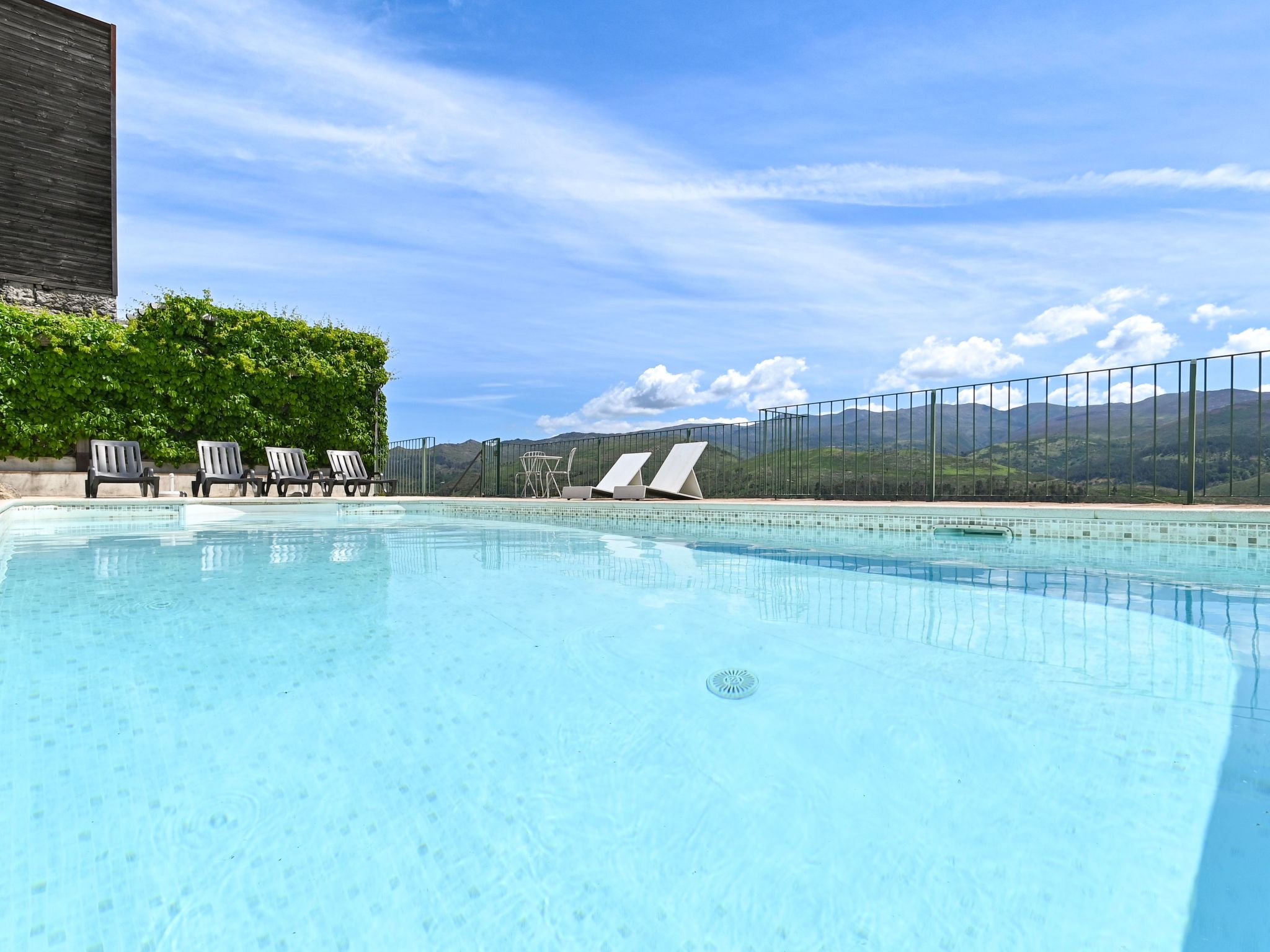 Casas das Olas 2 - Großartige Aussicht, 2 Pools, idealer Ort zum Entspannen und-Binnen