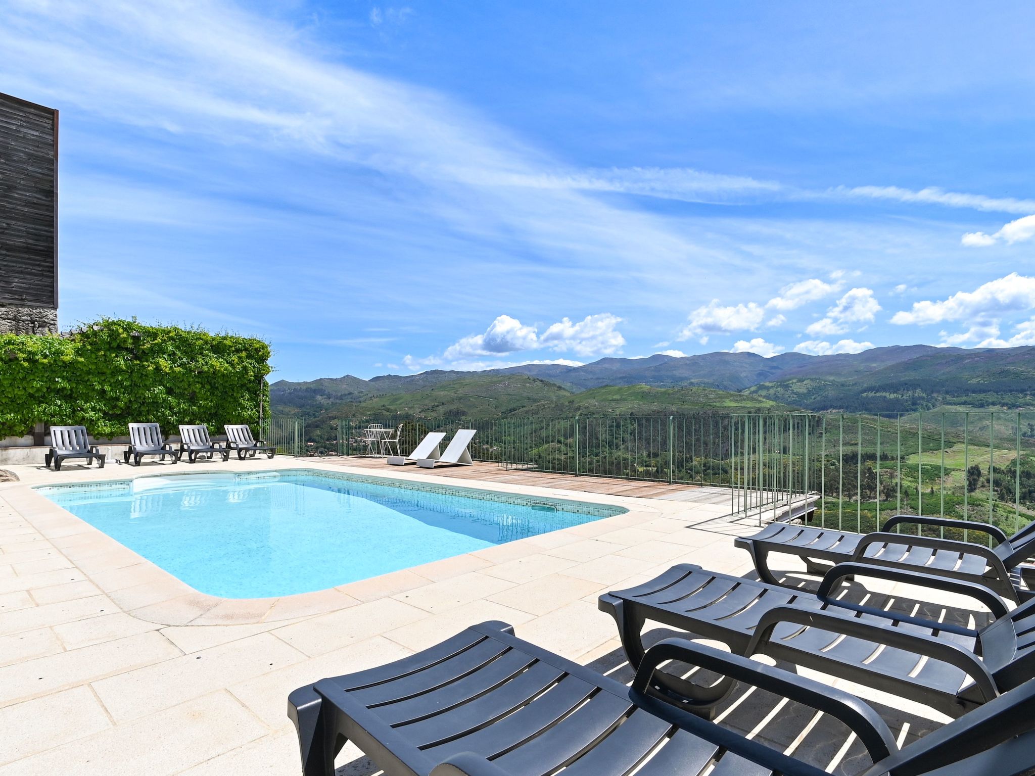 Casas das Olas 2 - Großartige Aussicht, 2 Pools, idealer Ort zum Entspannen und-Binnen