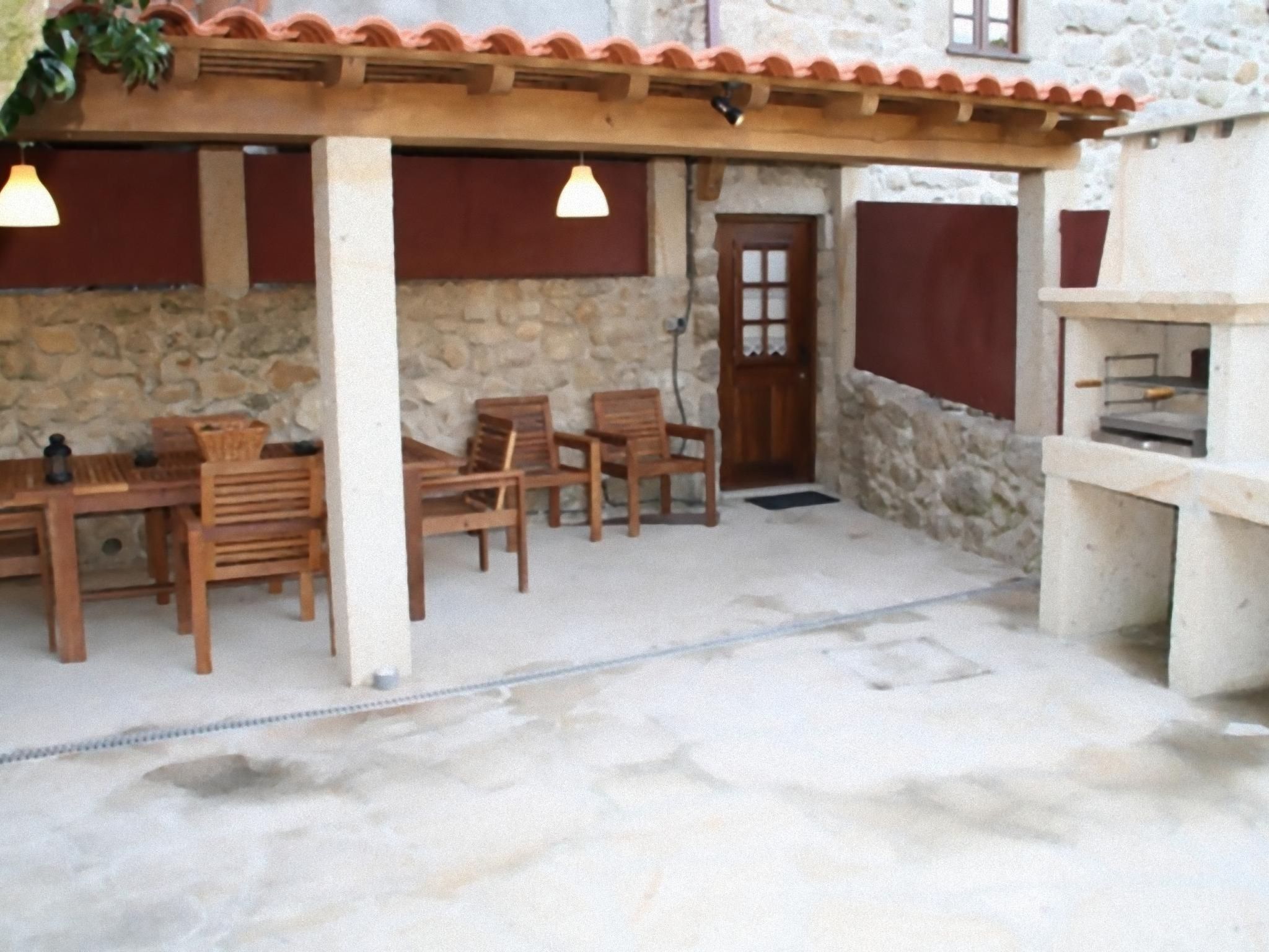 "Großmutters Häuschen" mit überdachter Terrasse-Binnen