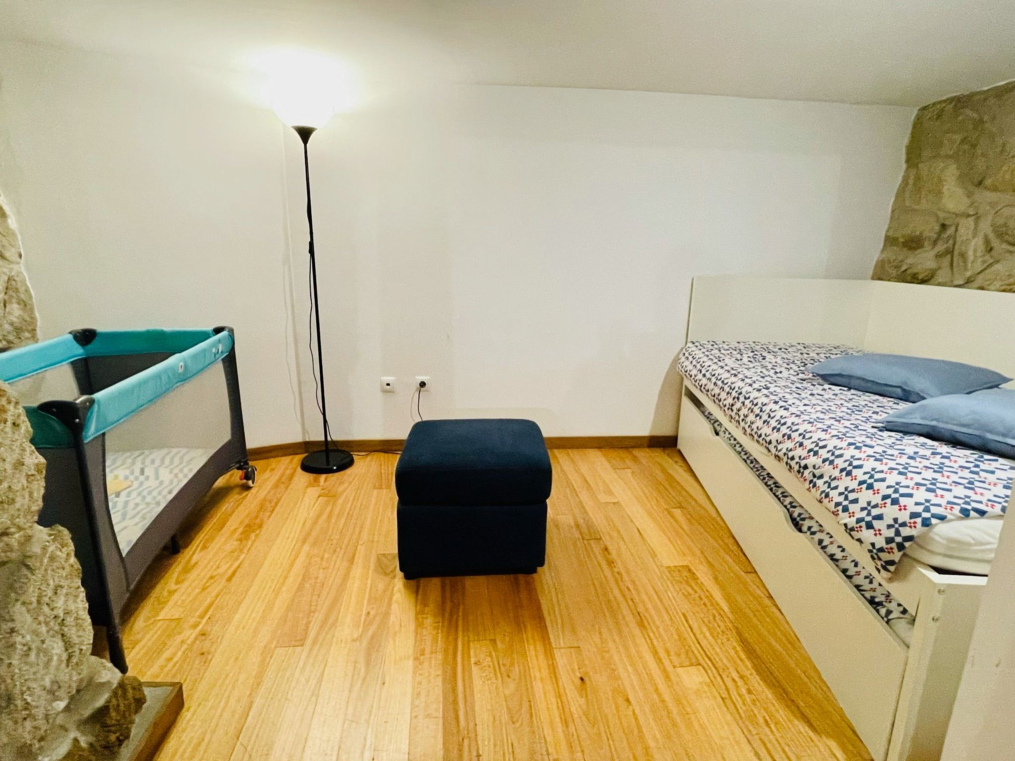 "Großmutters Häuschen" mit überdachter Terrasse-Binnen