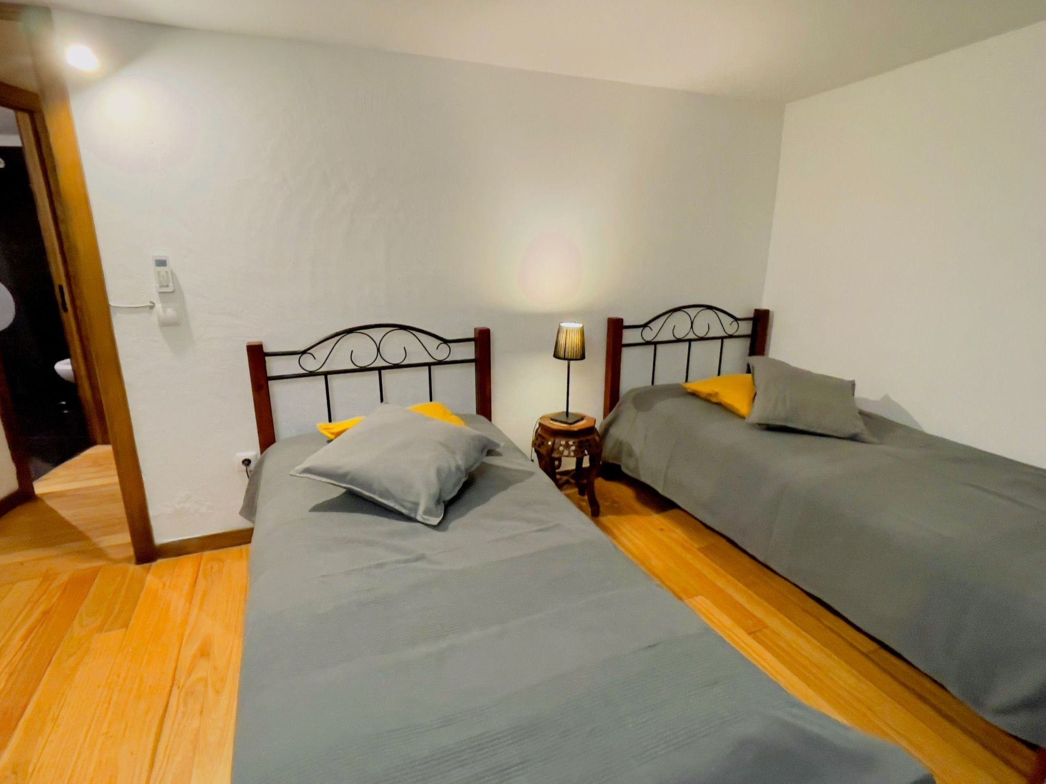 "Großvaters Häuschen" mit Kamin-Binnen