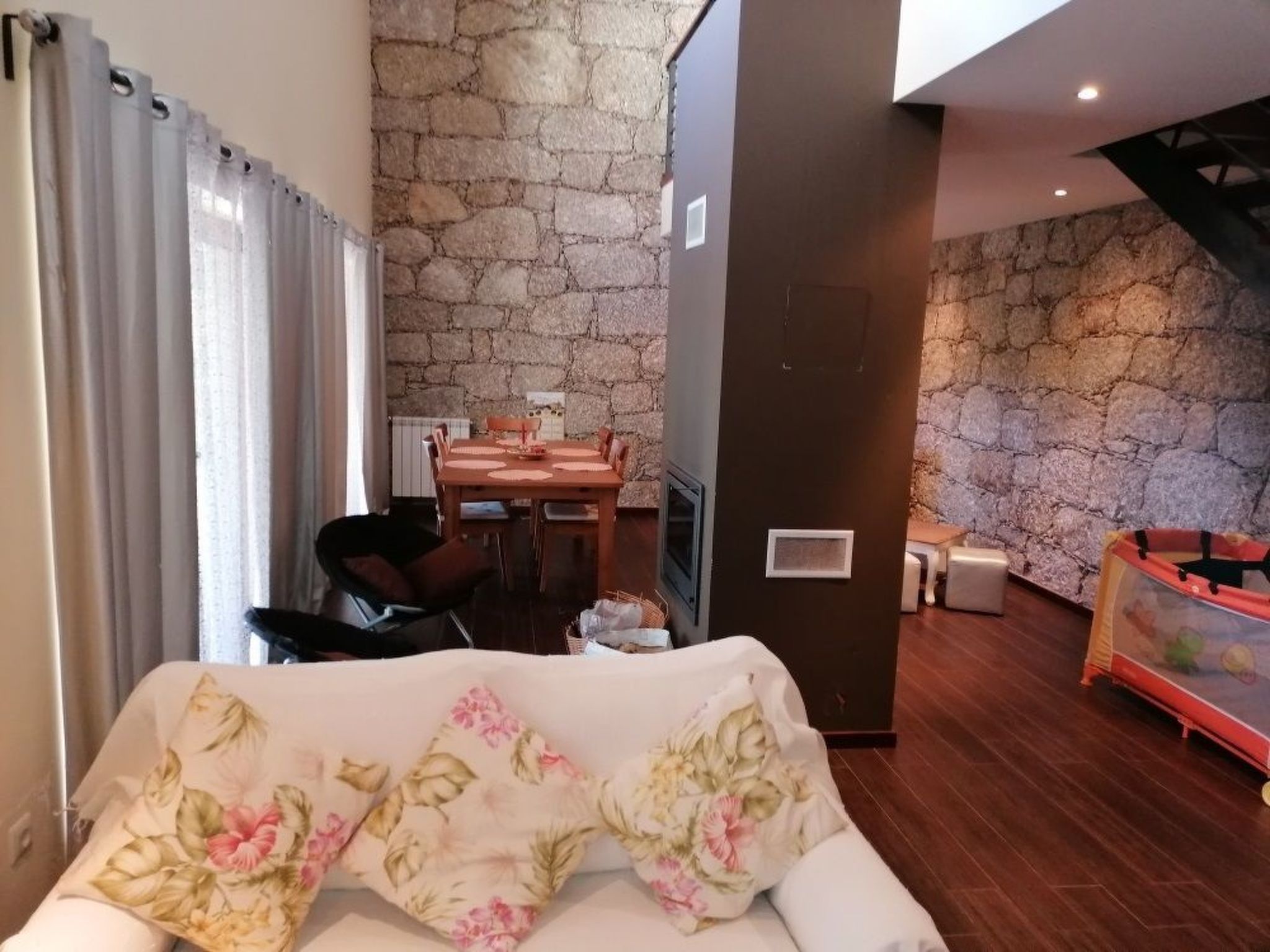 Altes Kellerhaus in Gerês-Image-tags.info