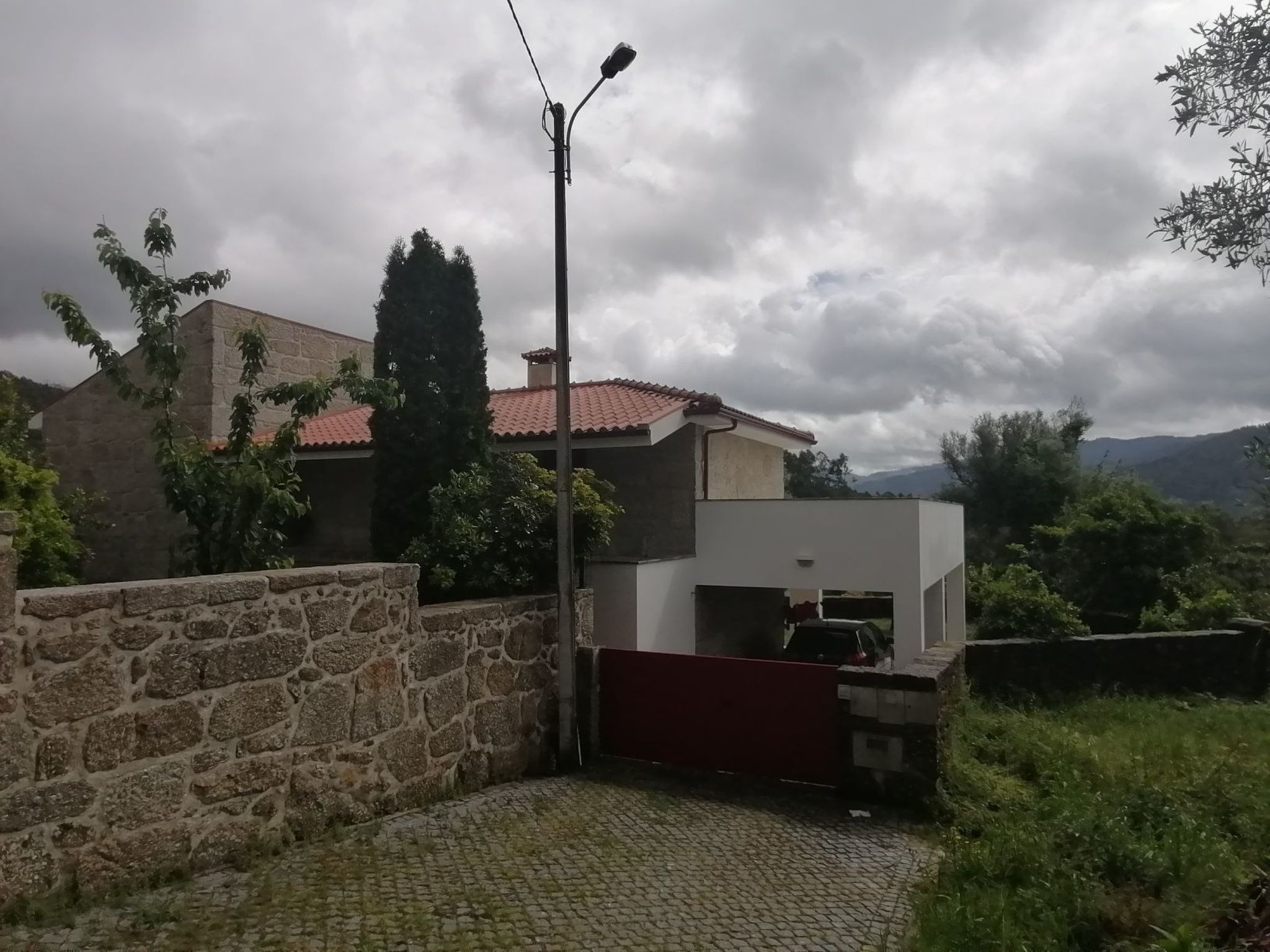 Altes Kellerhaus in Gerês-Image-tags.info