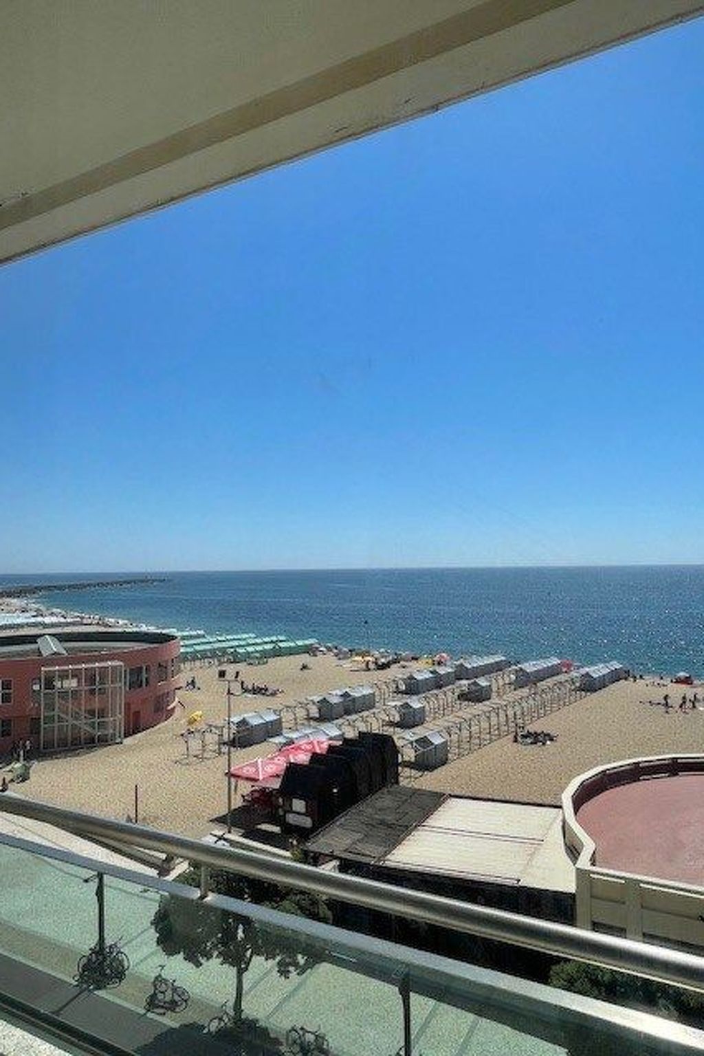 First Line Strandpromenade