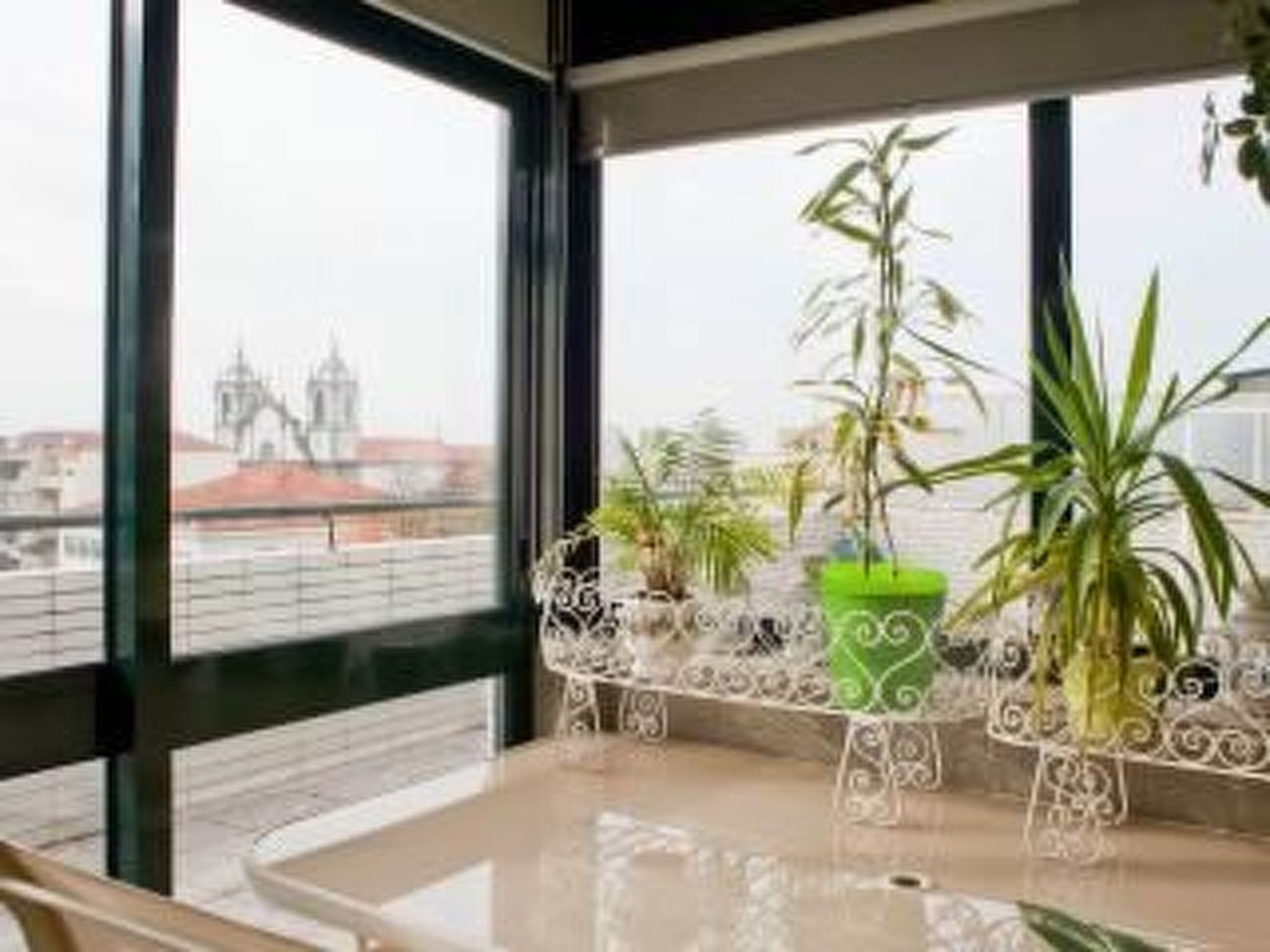 Schöne Ferienwohnung in Porto mit Sonnenterrasse-Image-tags.info